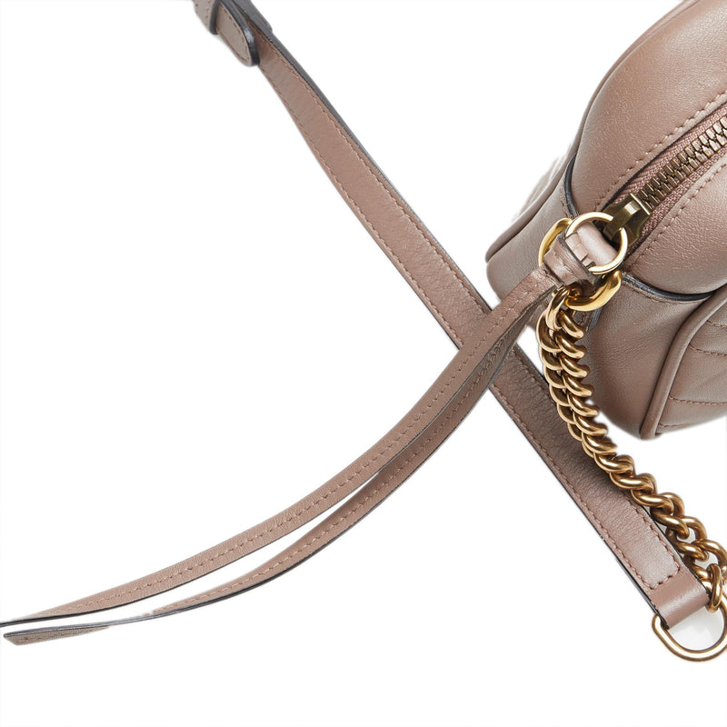 Gucci Small GG Marmont Matelasse Crossbody Bag (SHG-hny90r)