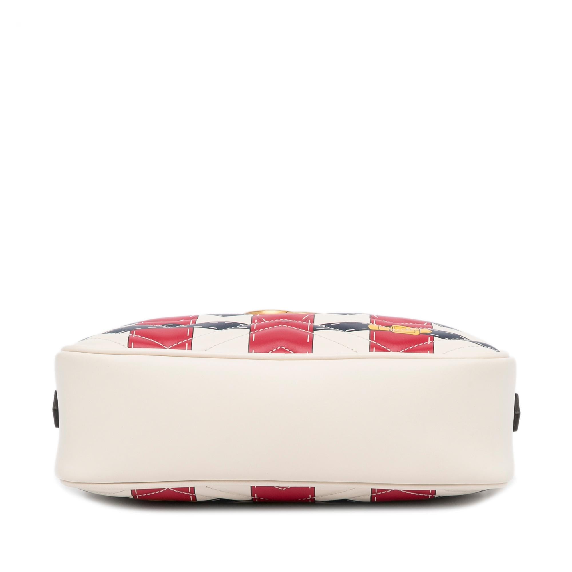 Gucci Small GG Marmont Matelasse Trompe L'Oeil Crossbody (SHG-5QnTSu)