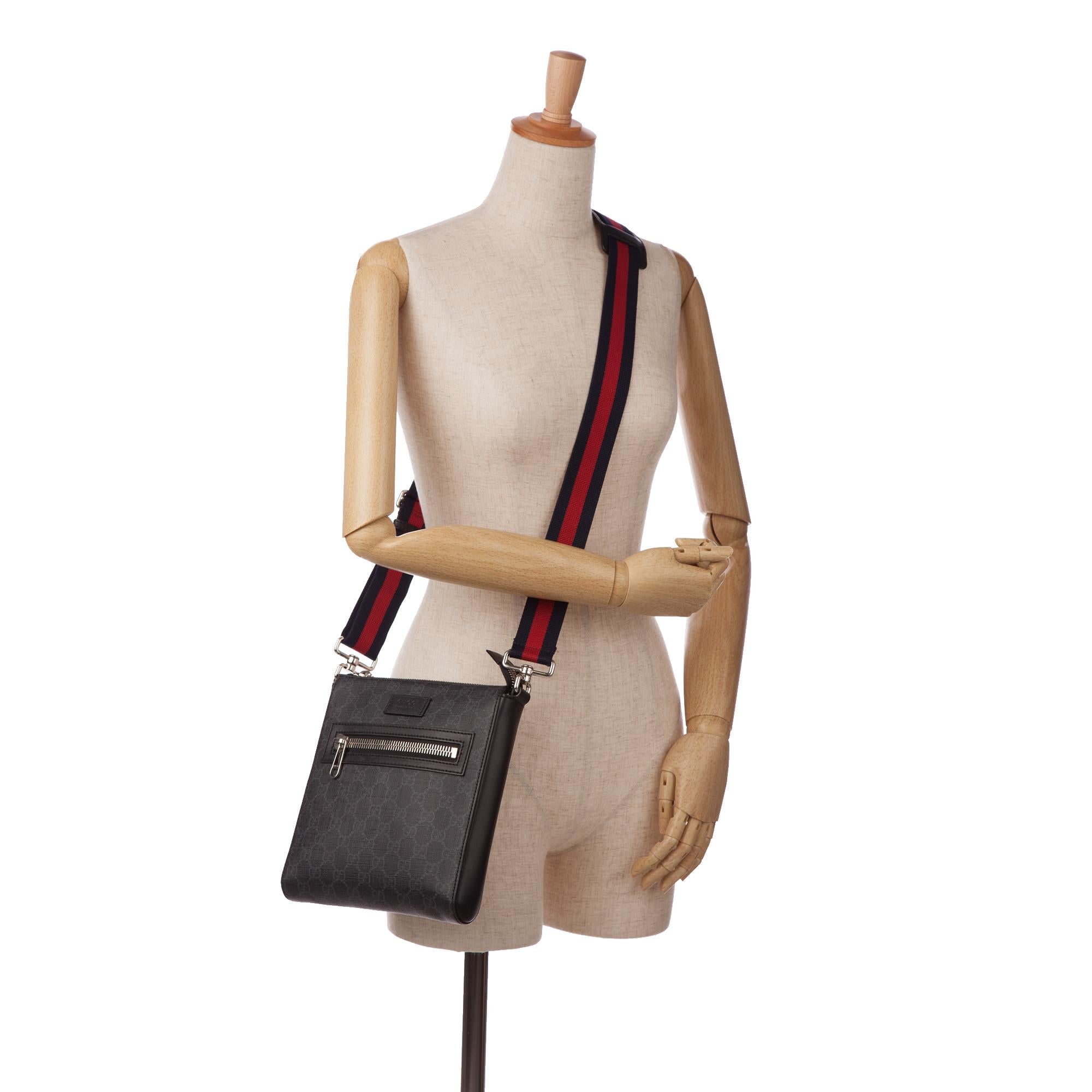 Gucci Small GG Supreme Web Crossbody (SHG-7p056S)