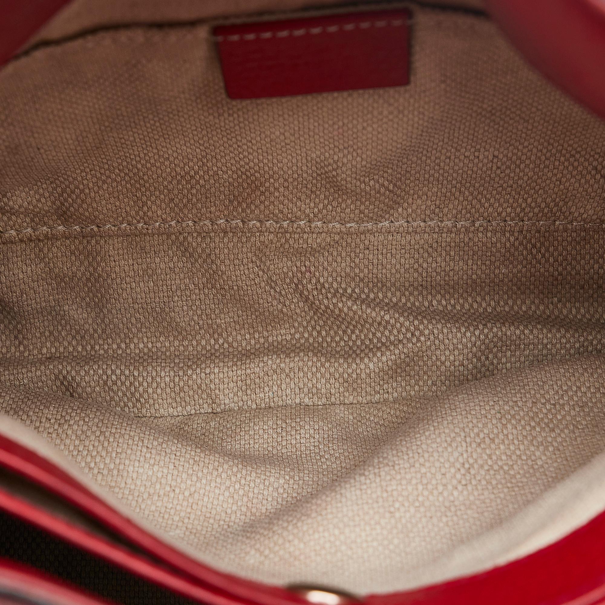 Gucci Soho Chain Shoulder Bag (SHG-6DEGXi)