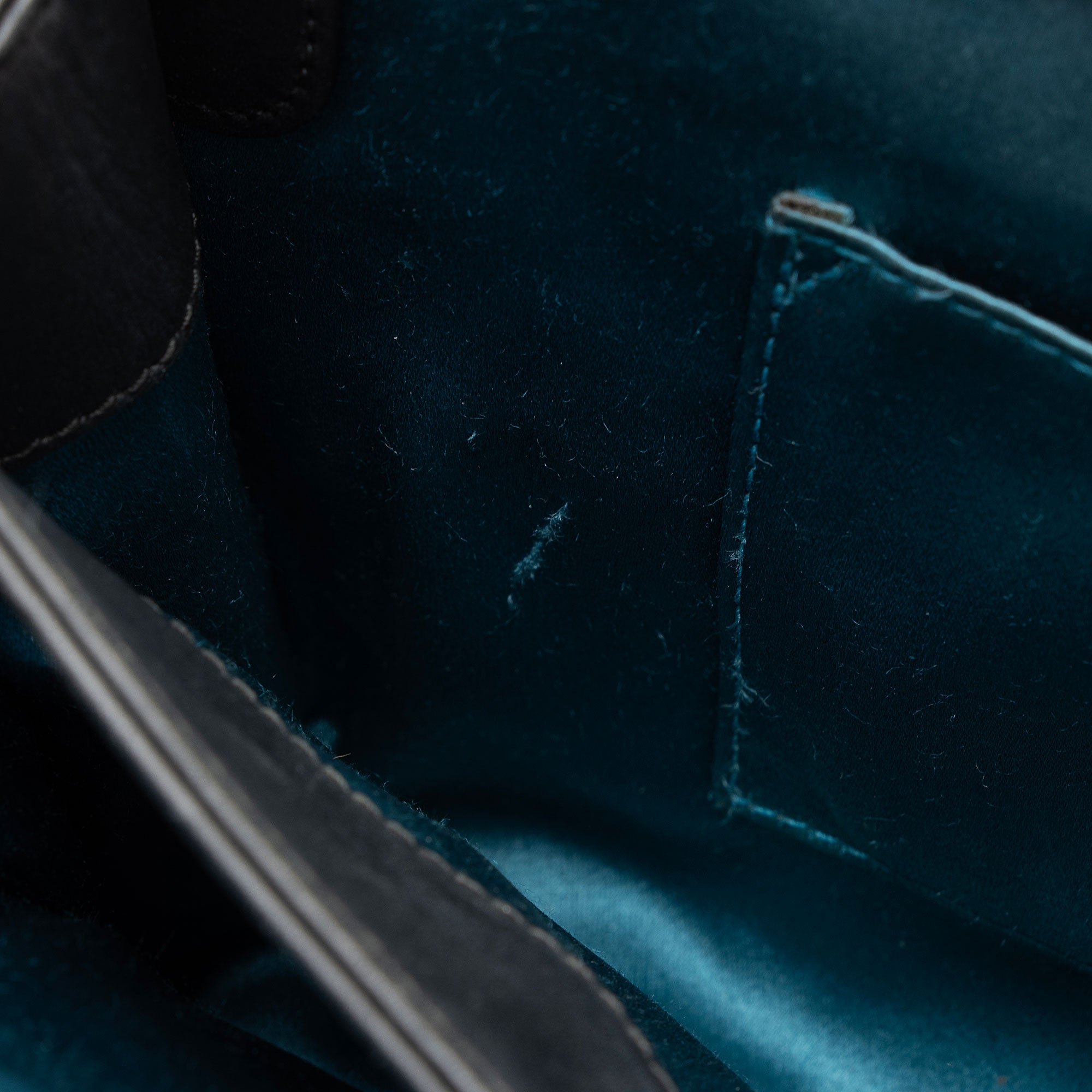 Gucci Suede Ophidia Small Shoulder Bag (SHF-BWJZkP)