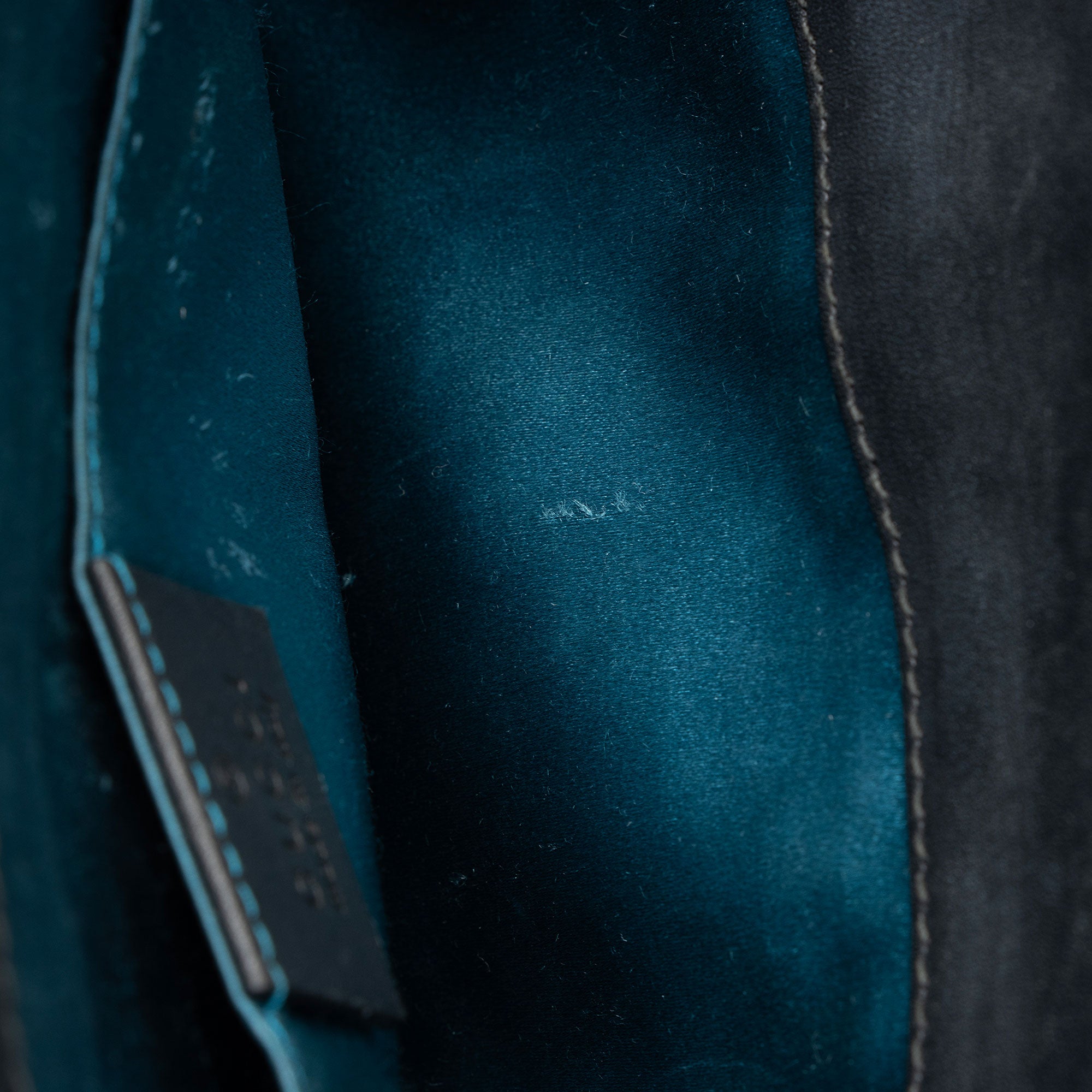 Gucci Suede Ophidia Small Shoulder Bag (SHF-BWJZkP)