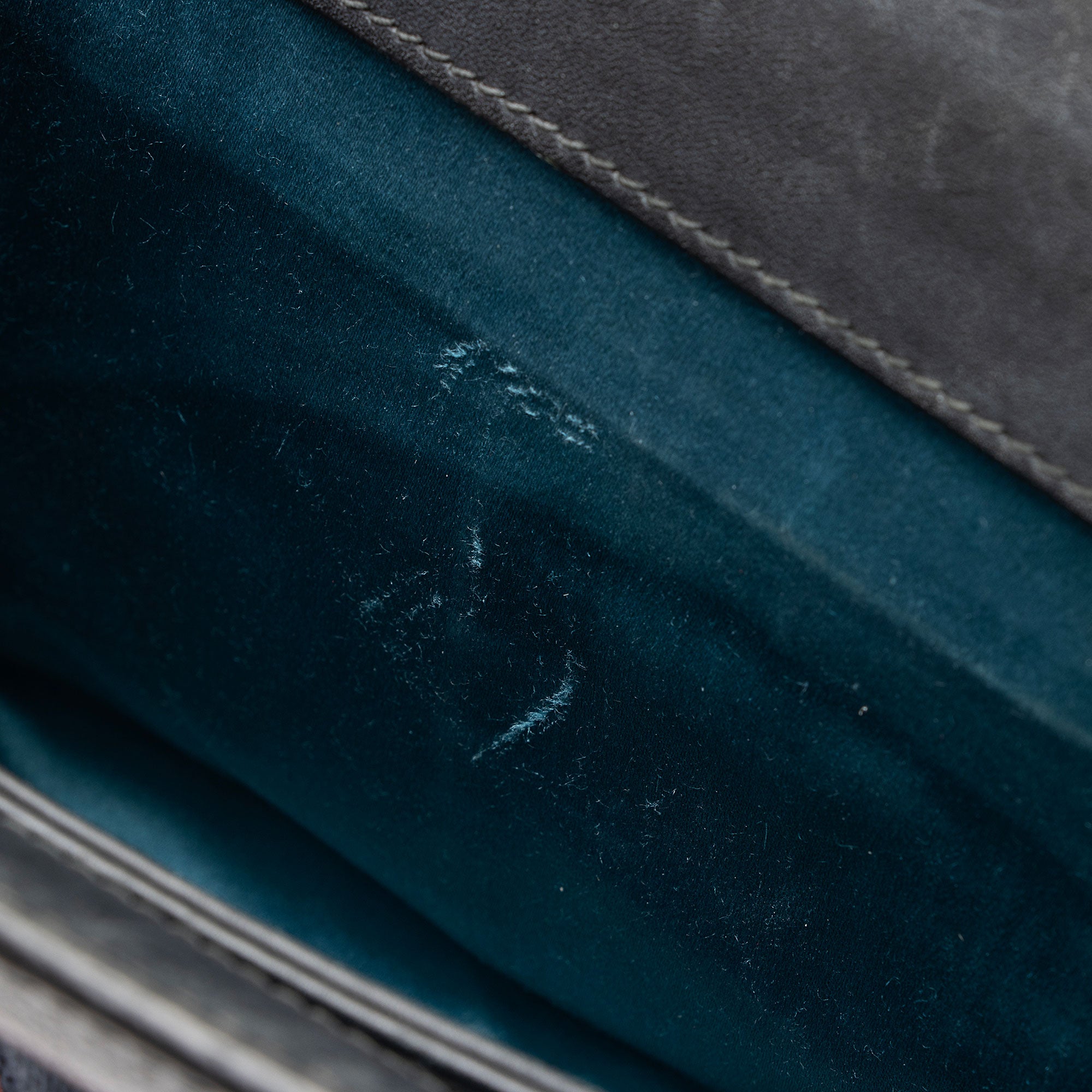 Gucci Suede Ophidia Small Shoulder Bag (SHF-BWJZkP)