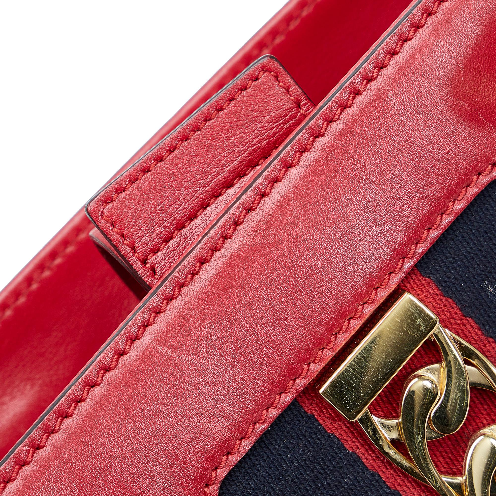 Gucci Sylvie Web Top Handle Satchel (SHG-LR59qo)