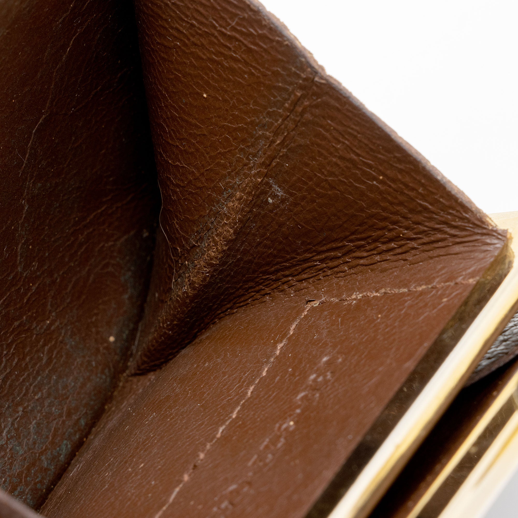 Gucci Vintage GG Supreme Kiss Lock Coin Pouch (SHF-xxZ0al)