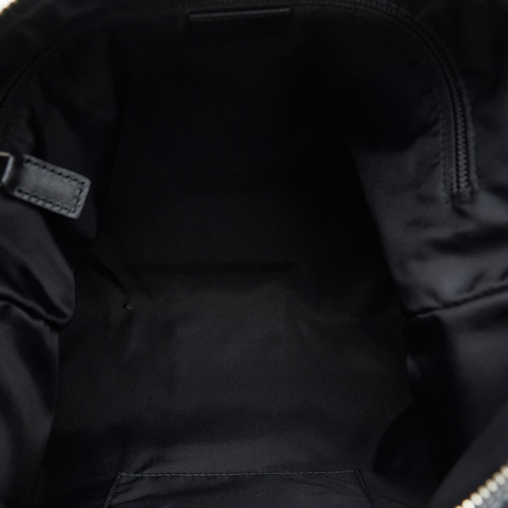 Gucci Web Crossbody Bag (SHG-KnXXwu)