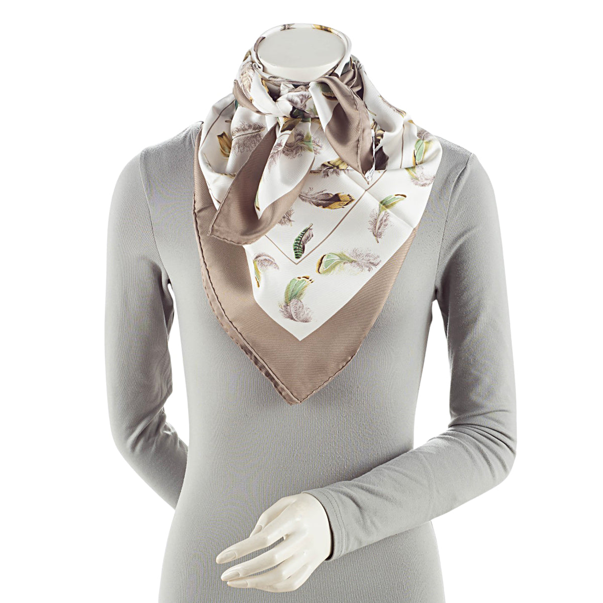 Hermes Silk Plumes Par Henri De Linares 90cm Scarf