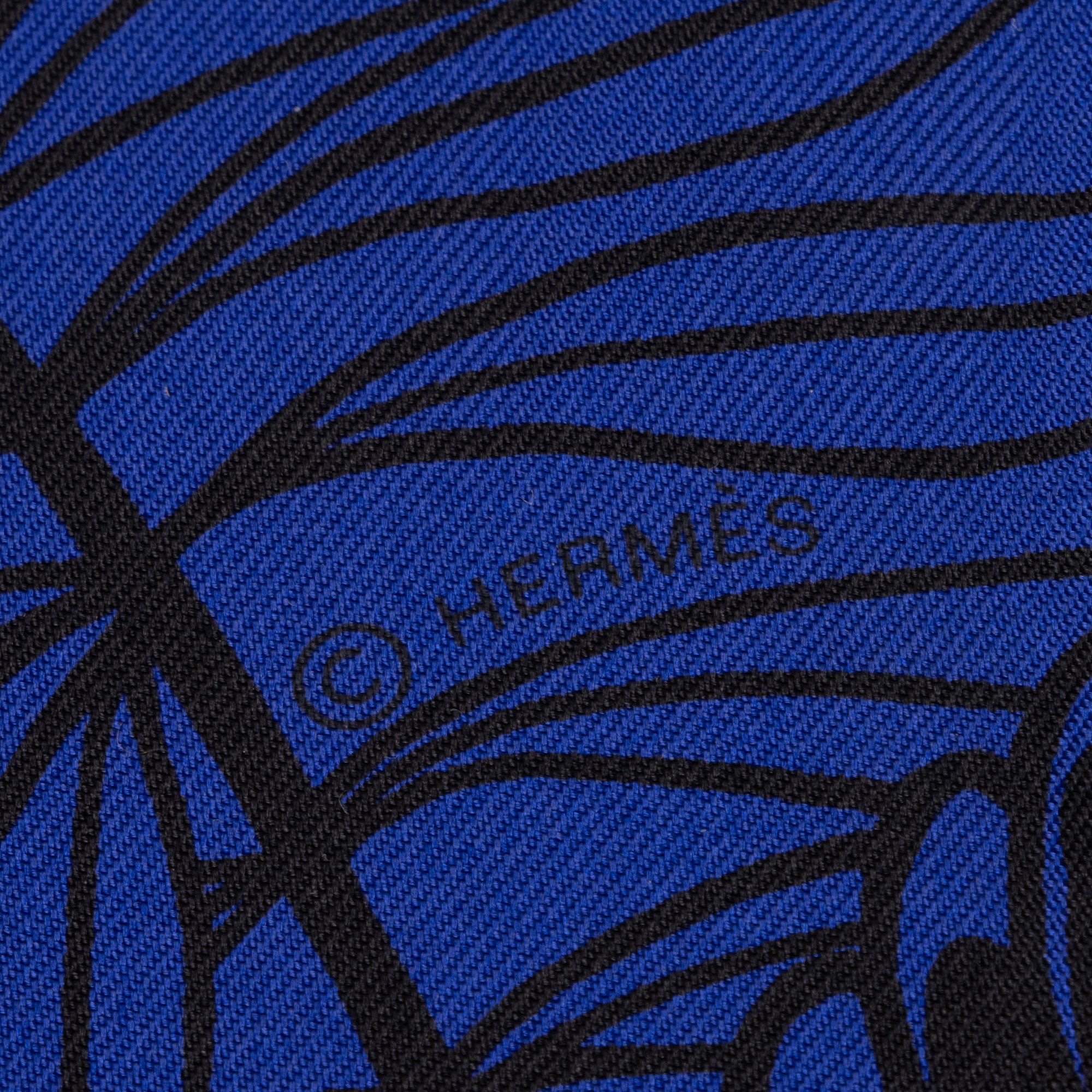 Hermes Silk Three Graces 90cm Scarf (SHF-UEkku5)