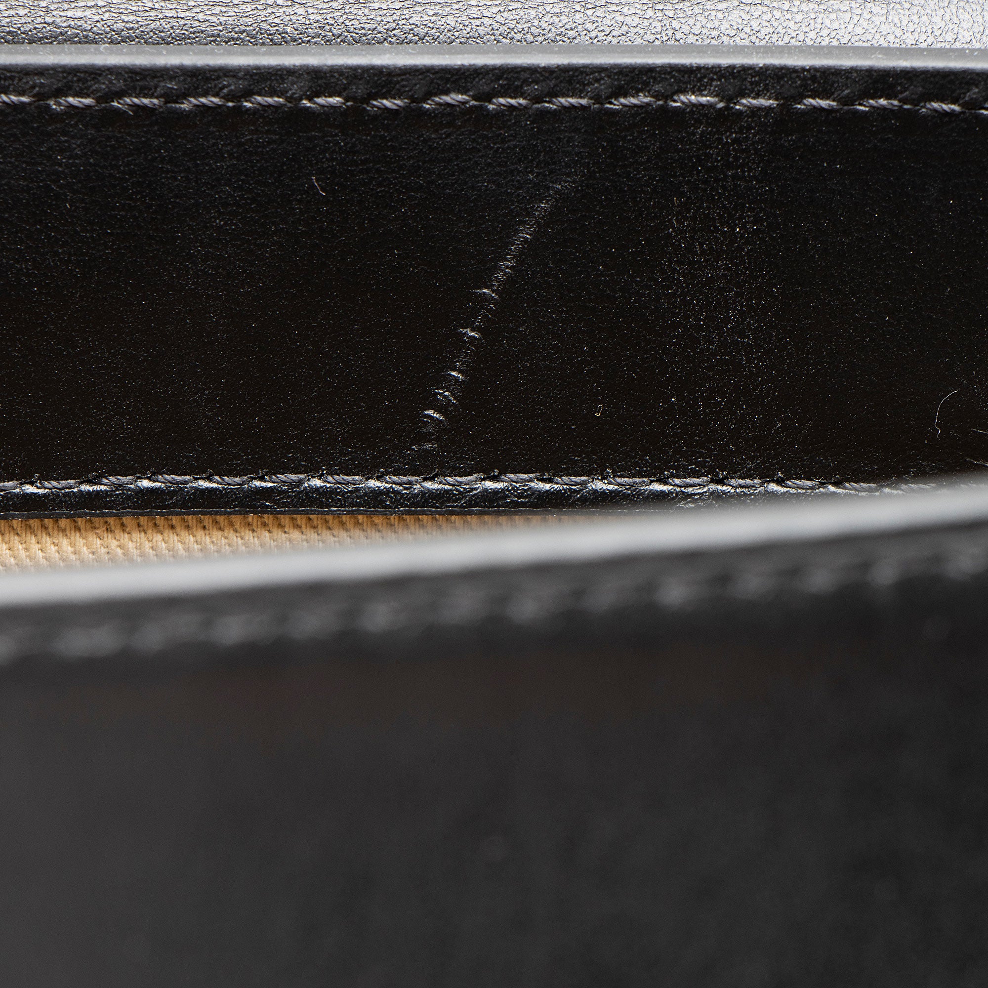 Jacquemus Leather Le Chiquito Moyen Large Bag (SHF-J9XyYK)
