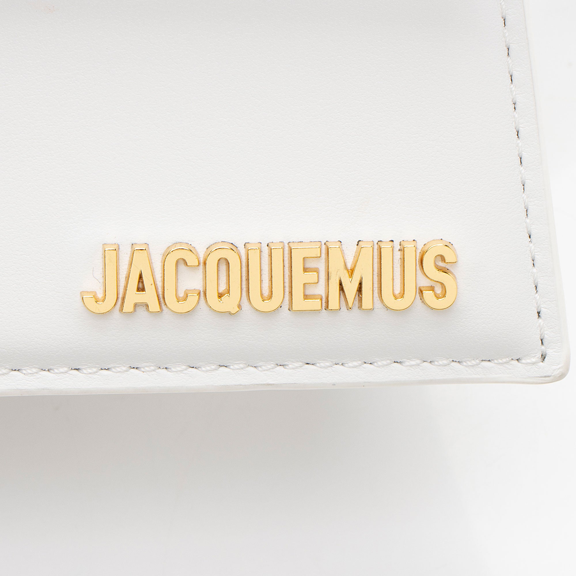 Jacquemus Smooth Leather Le Chiquito Moyen Small Bag (SHF-S8S9Kr)