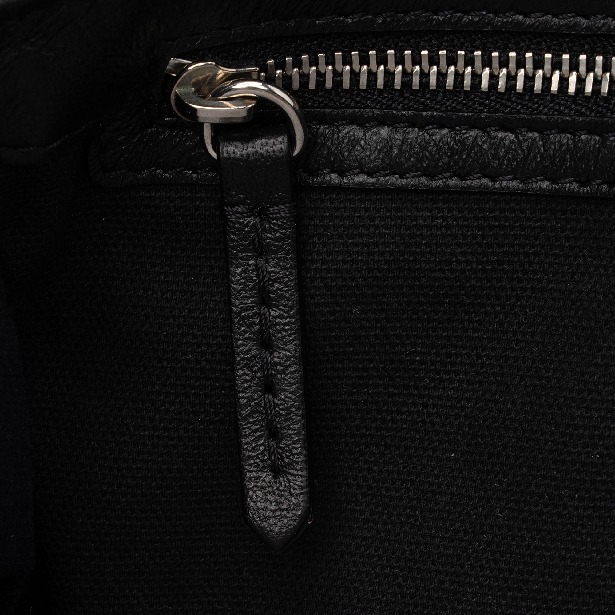 Jimmy Choo Leather Helia Chain Crossbody (SHF-OnL3YG)