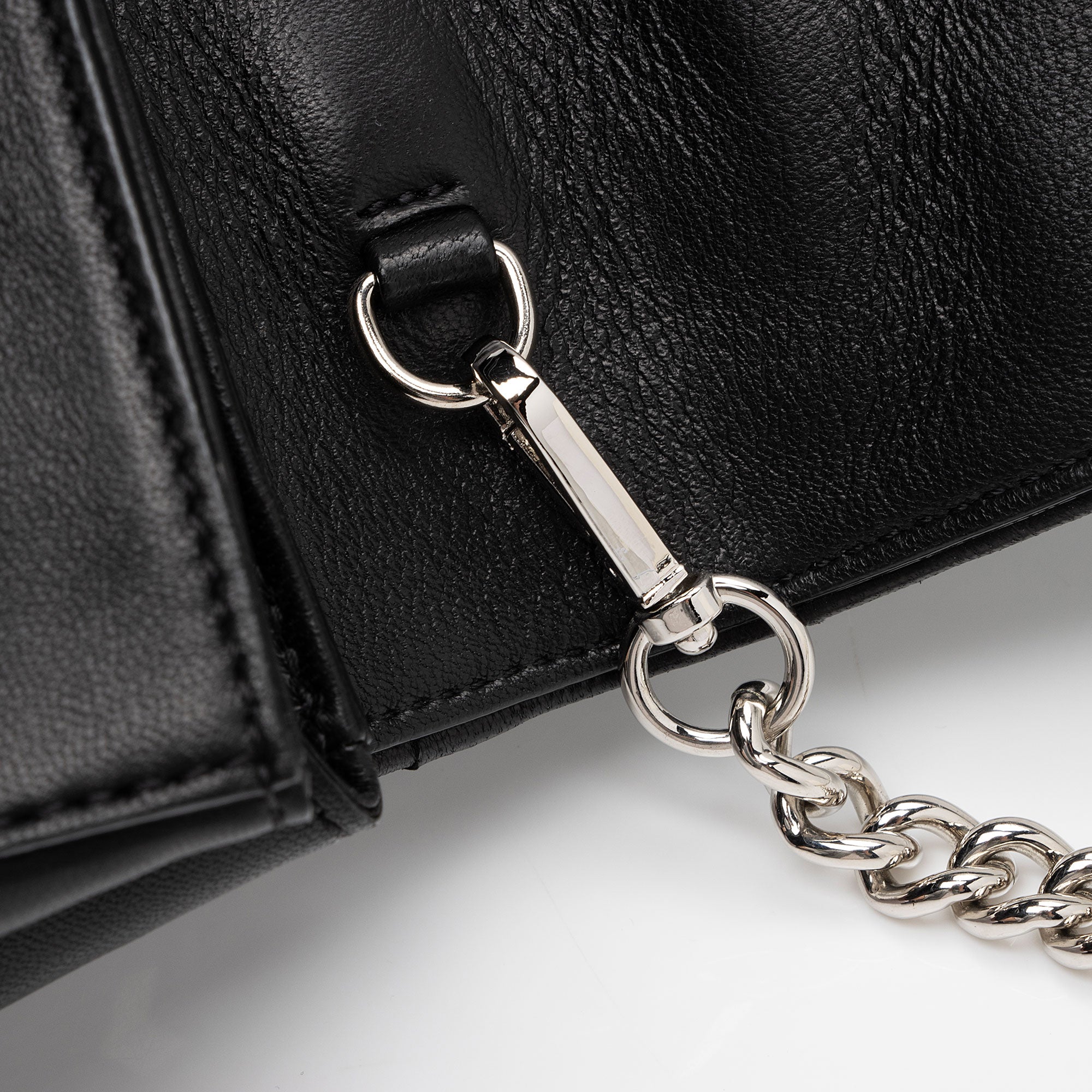 Jimmy Choo Leather Helia Chain Crossbody (SHF-OnL3YG)