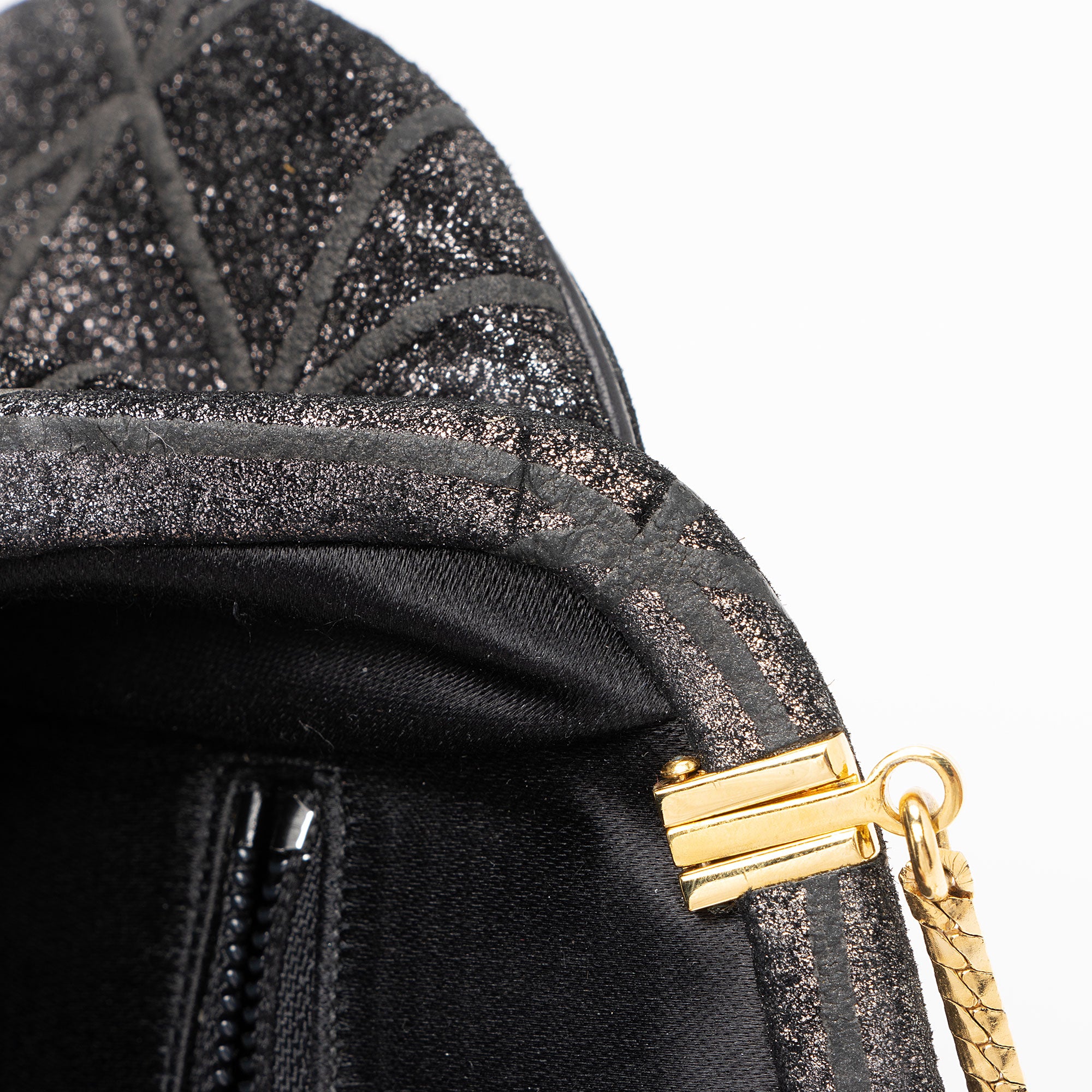 Judith Leiber Vintage Metallic Suede Clutch (SHF-XHscqg)