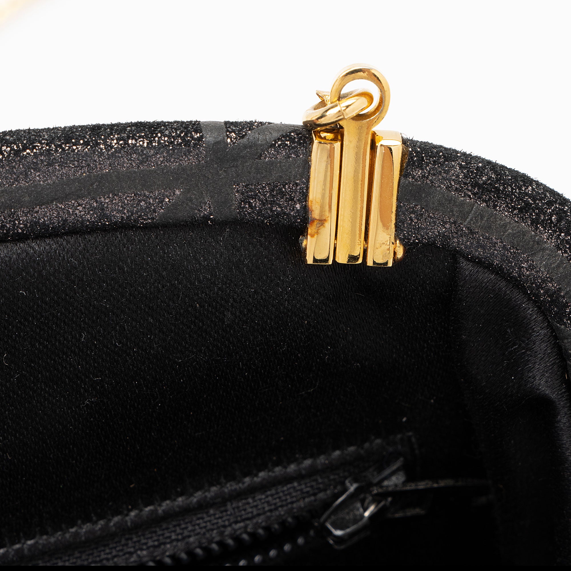 Judith Leiber Vintage Metallic Suede Clutch (SHF-XHscqg)