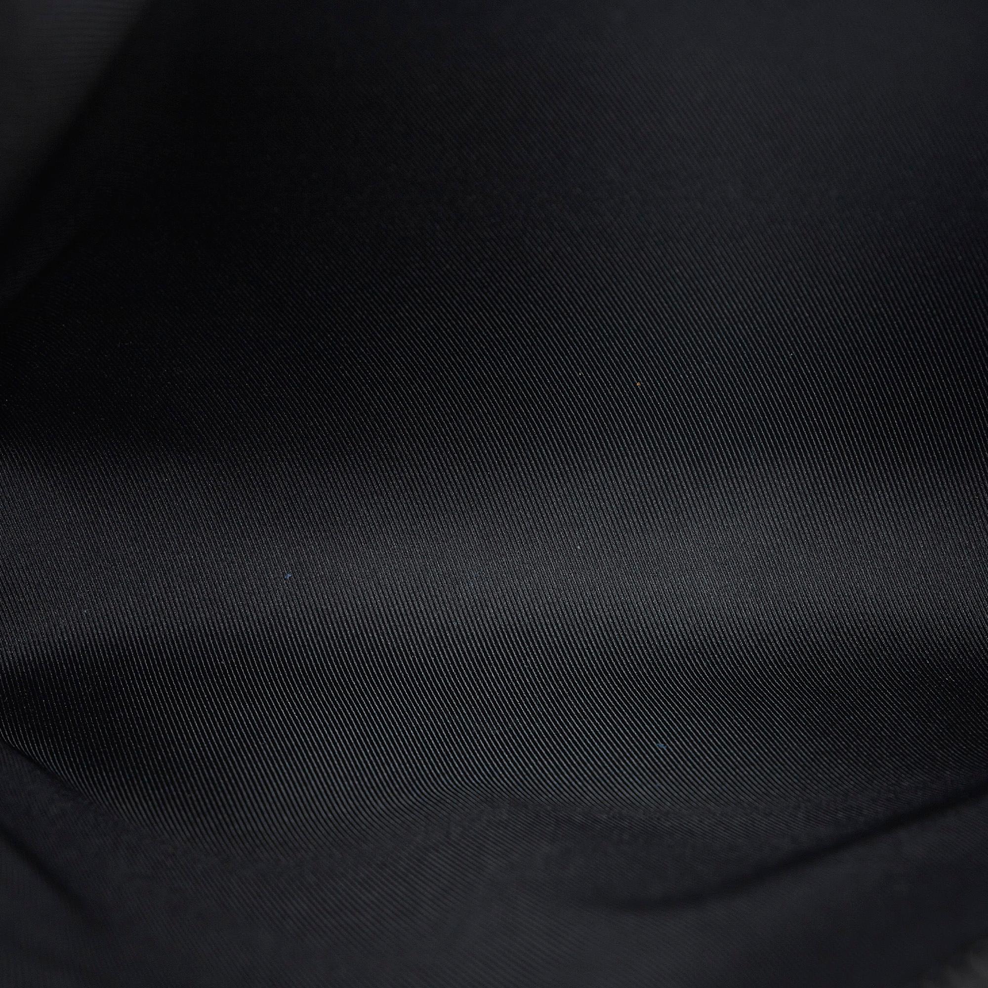 Louis Vuitton Aerogram Takeoff Pouch (SHG-6qVJiq)