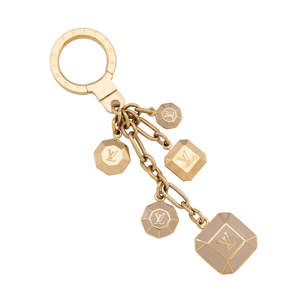 Louis Vuitton Cabochon Key Ring (SHF-FhIPQp)