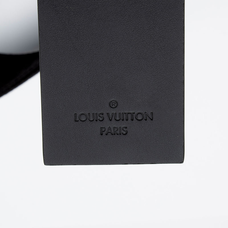 LOUIS VUITTON Multiple Aerogram Grained Calf Leather Wallet Black