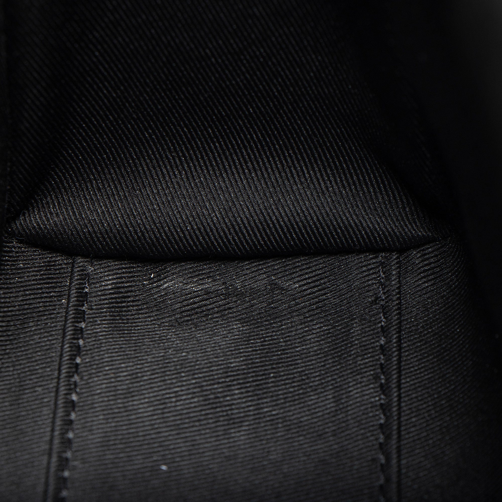 Louis Vuitton Calfskin Aerogram Takeoff Messenger