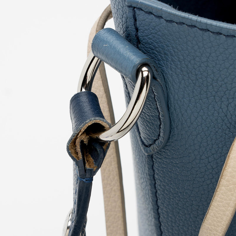 Louis Vuitton Lockme Bucket MM (SHG-aHcs25) – LuxeDH