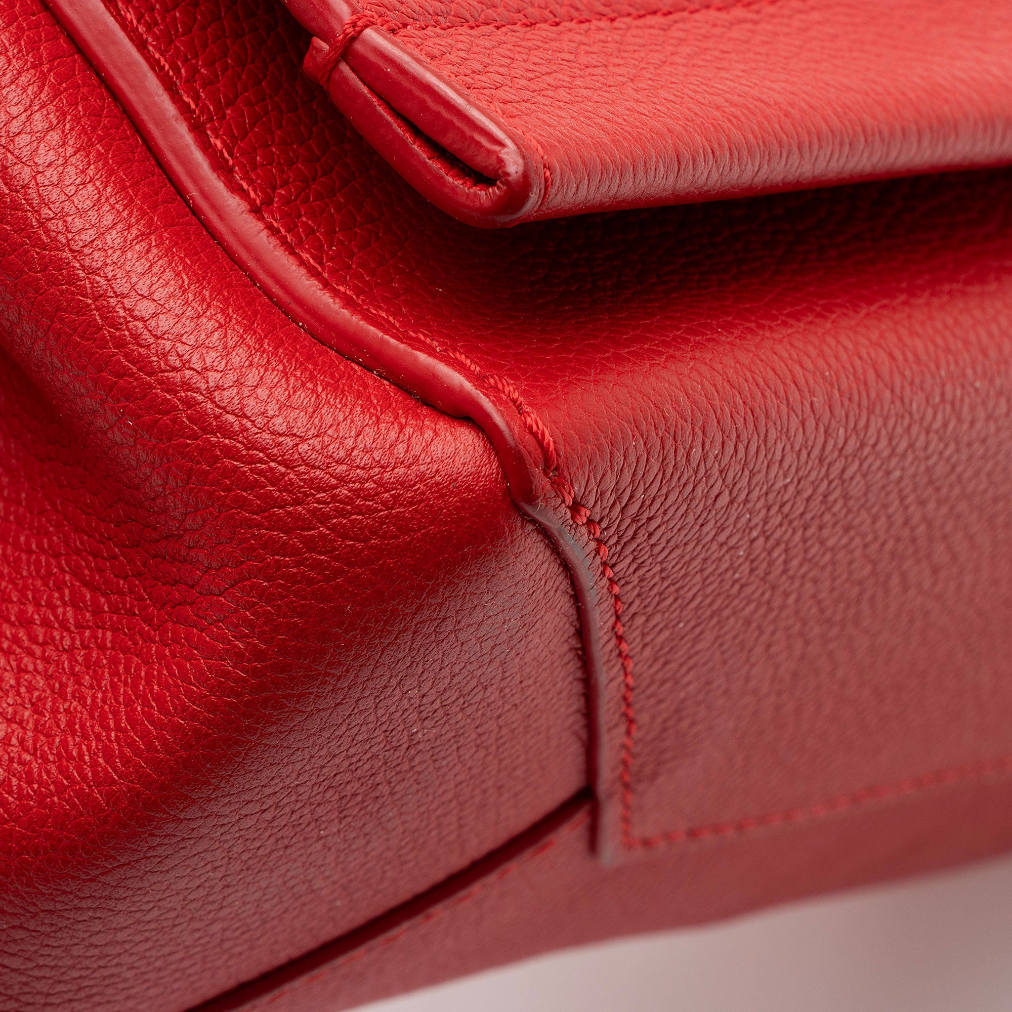 Louis Vuitton Calfskin Lockme II BB Shoulder Bag (SHF-LWCQaA)