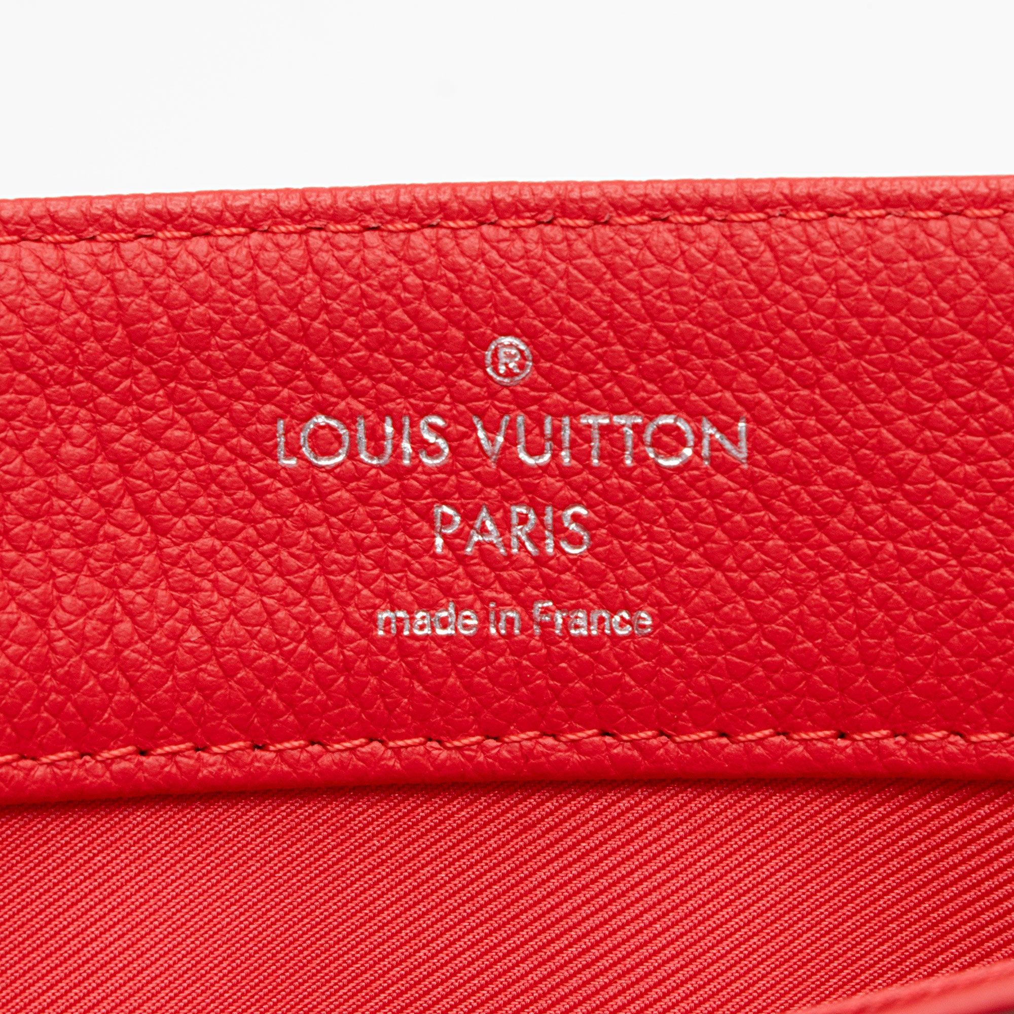 Louis Vuitton Calfskin Lockme II Satchel (SHF-0LzCcY)