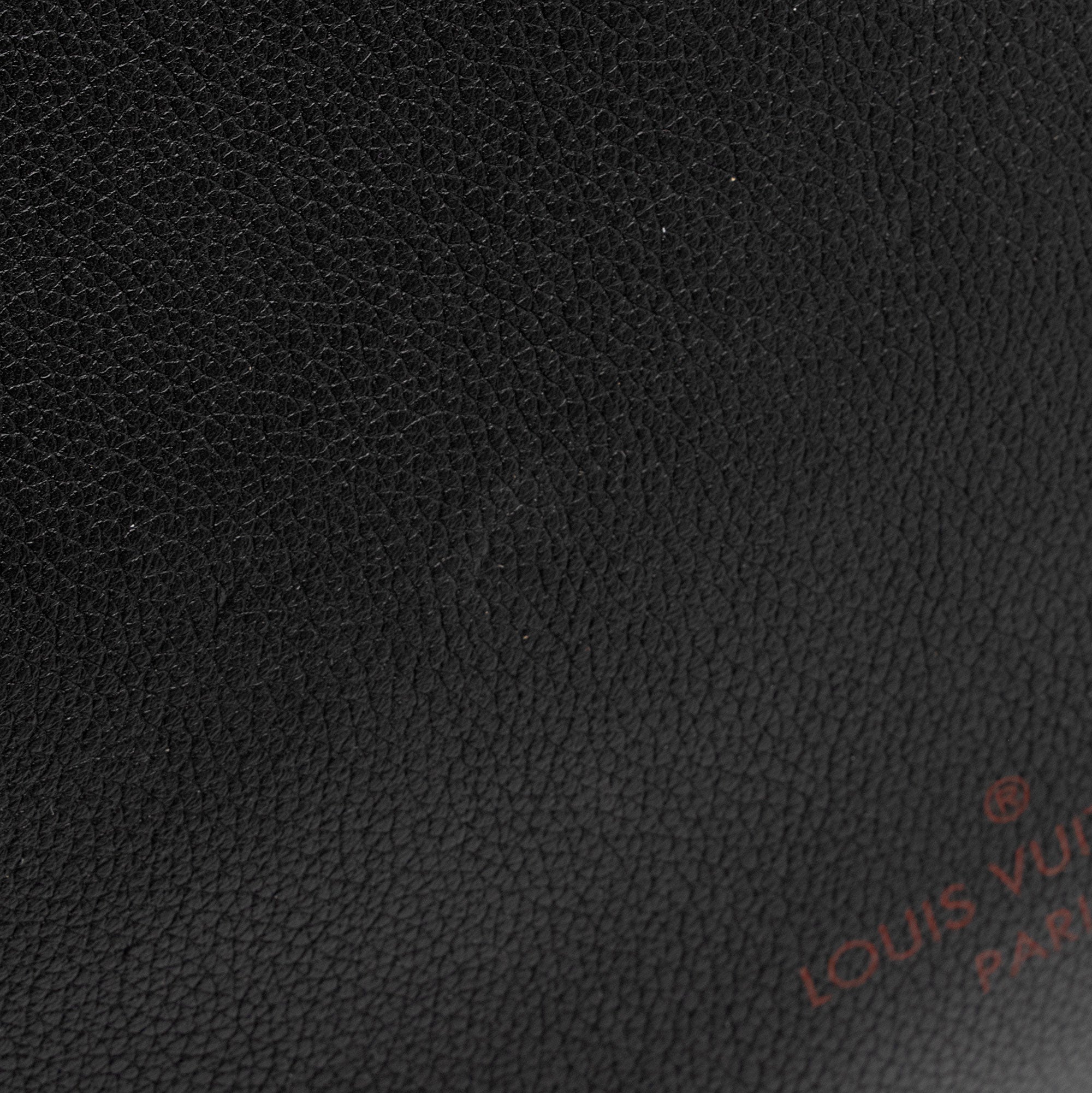 Louis Vuitton Calfskin Monogram Canvas On My Side MM Tote (SHF-bmZRwZ)