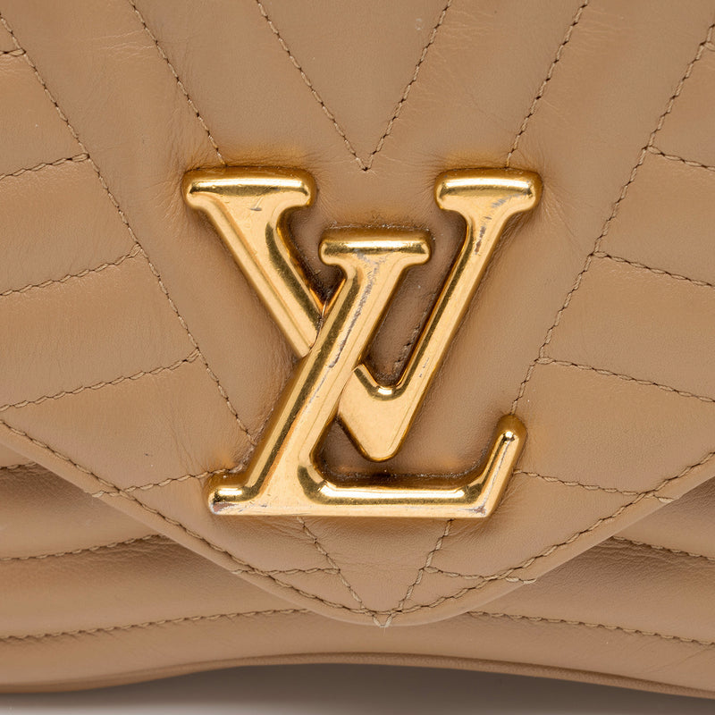 Louis Vuitton Calfskin New Wave Chain MM Shoulder Bag (SHF-BC4Bgk)