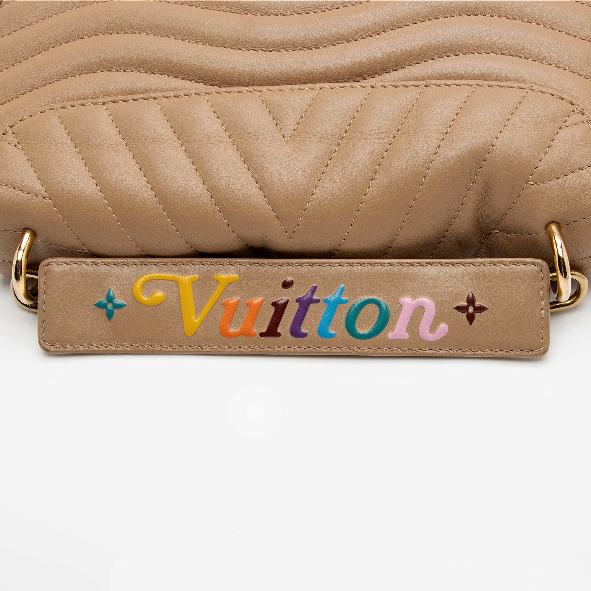 Louis Vuitton Calfskin New Wave Chain MM Shoulder Bag  - FINAL SALE (SHF-BC4Bgk)