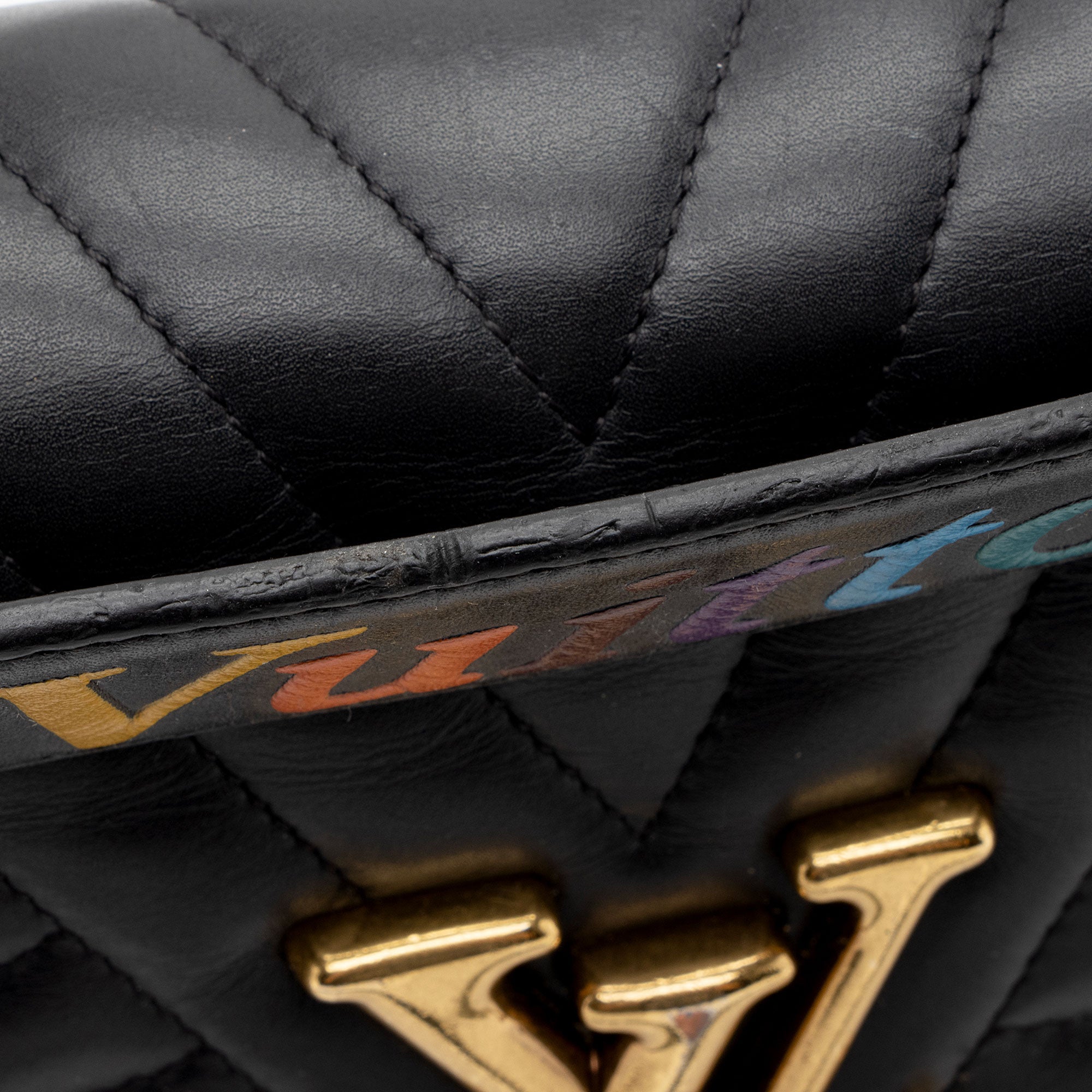 Louis Vuitton Calfskin New Wave Chain MM Shoulder Bag