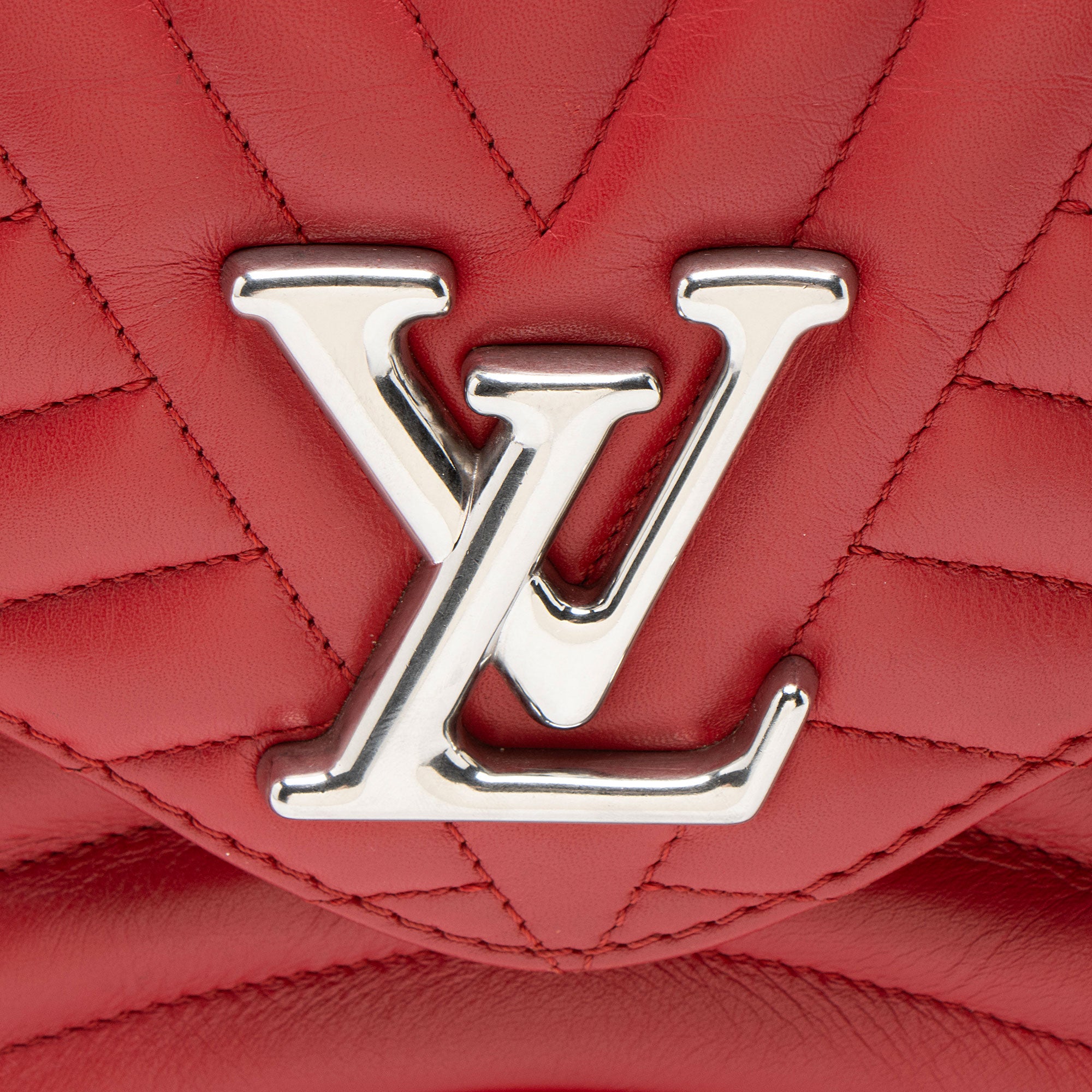 Louis Vuitton Calfskin New Wave Chain MM Shoulder Bag