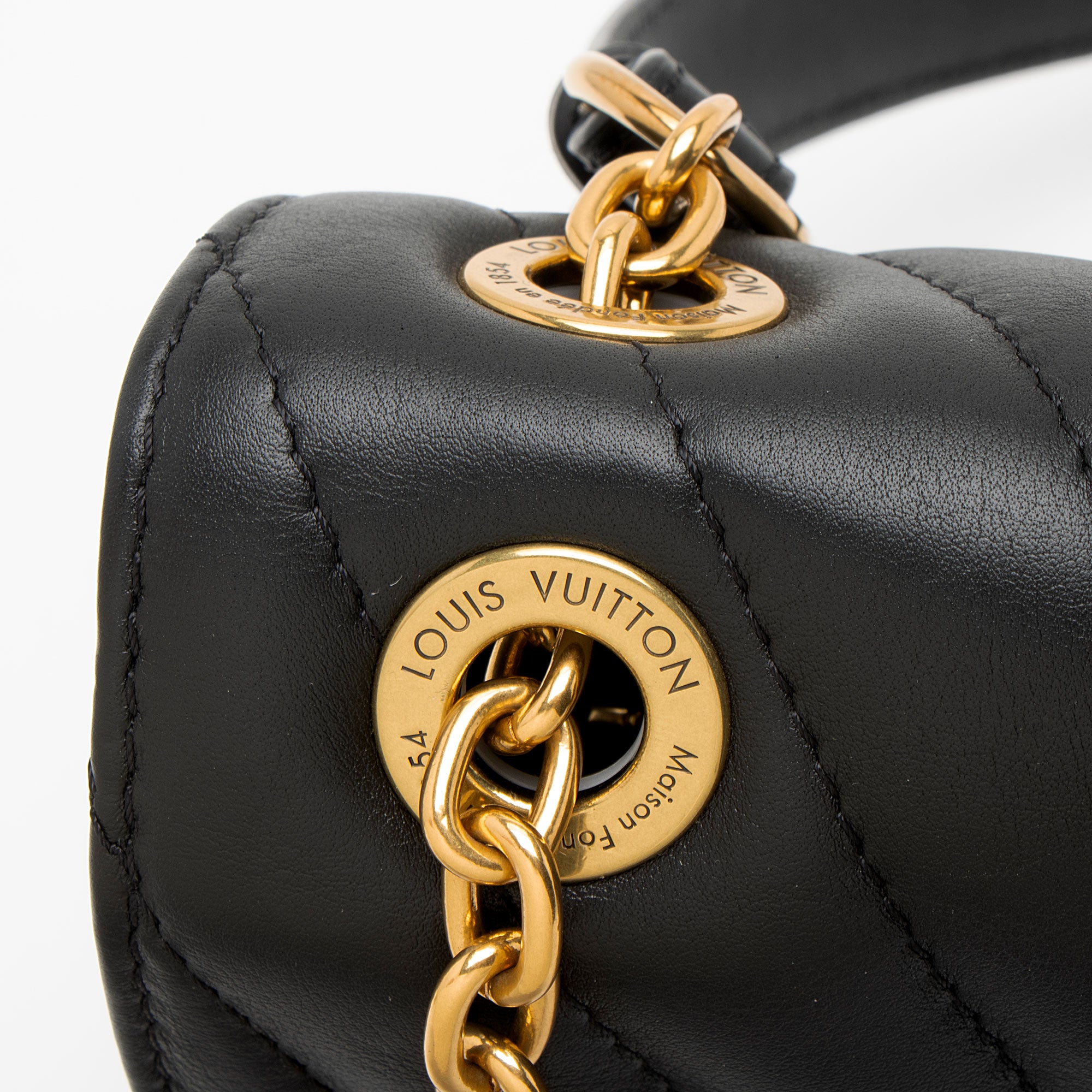 Louis Vuitton Calfskin New Wave Chain Shoulder Bag