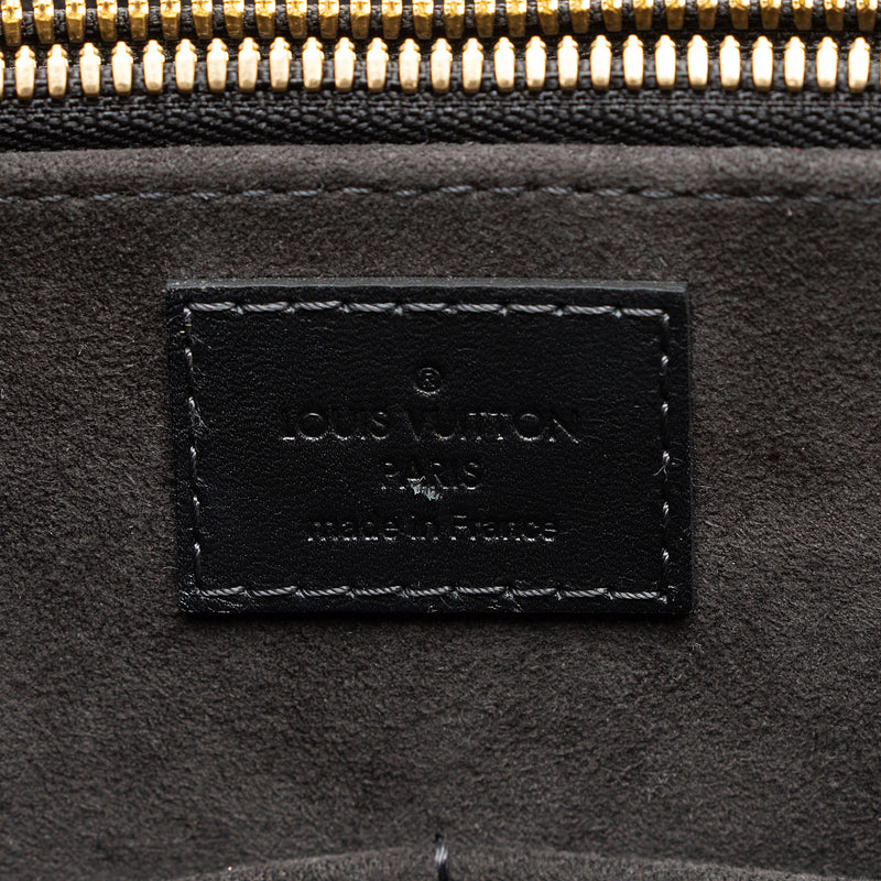 Louis Vuitton Cuir Plume Very GM Tote (SHF-Qik14X)