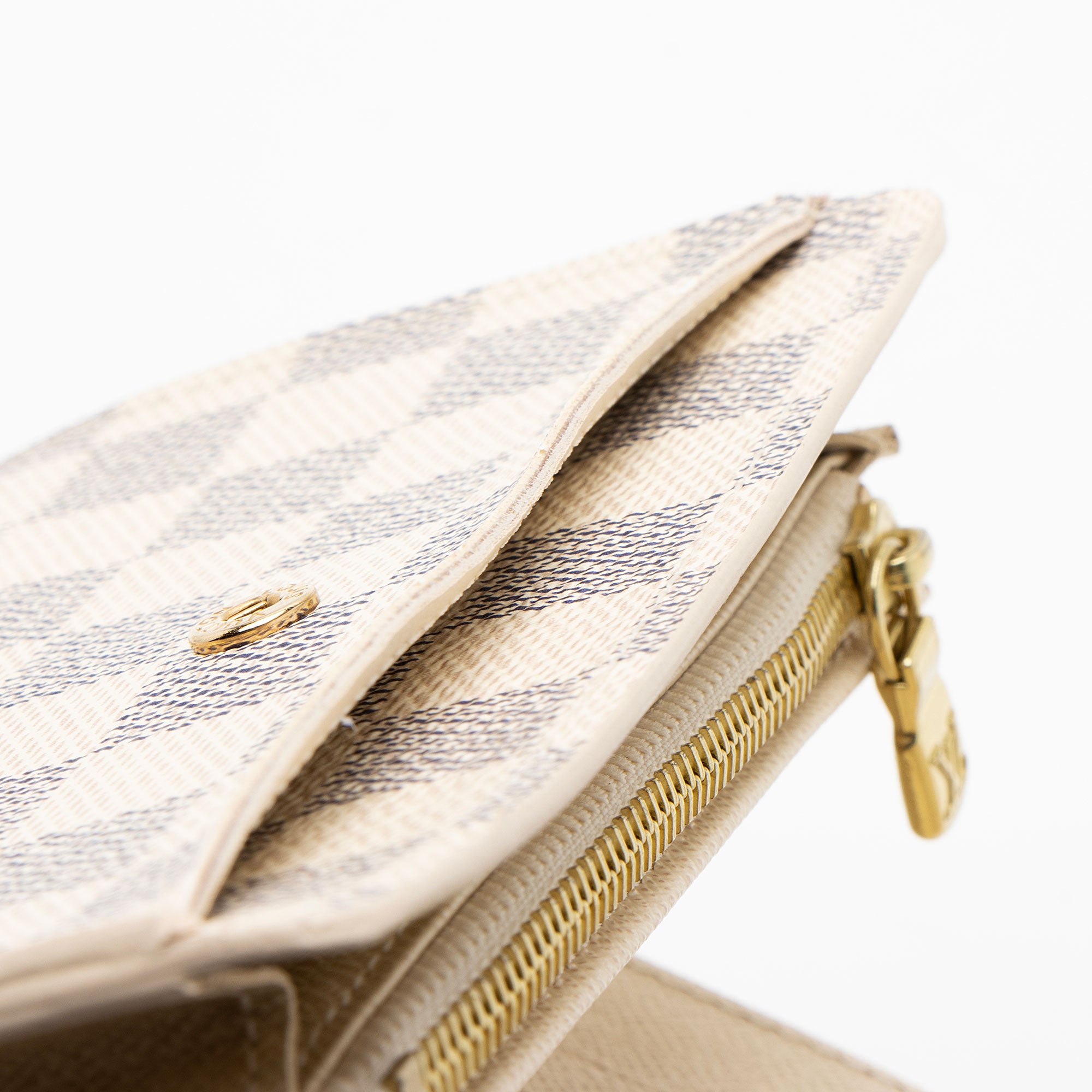 Louis Vuitton Damier Azur Alexandra Wallet (SHF-W0a6VV)