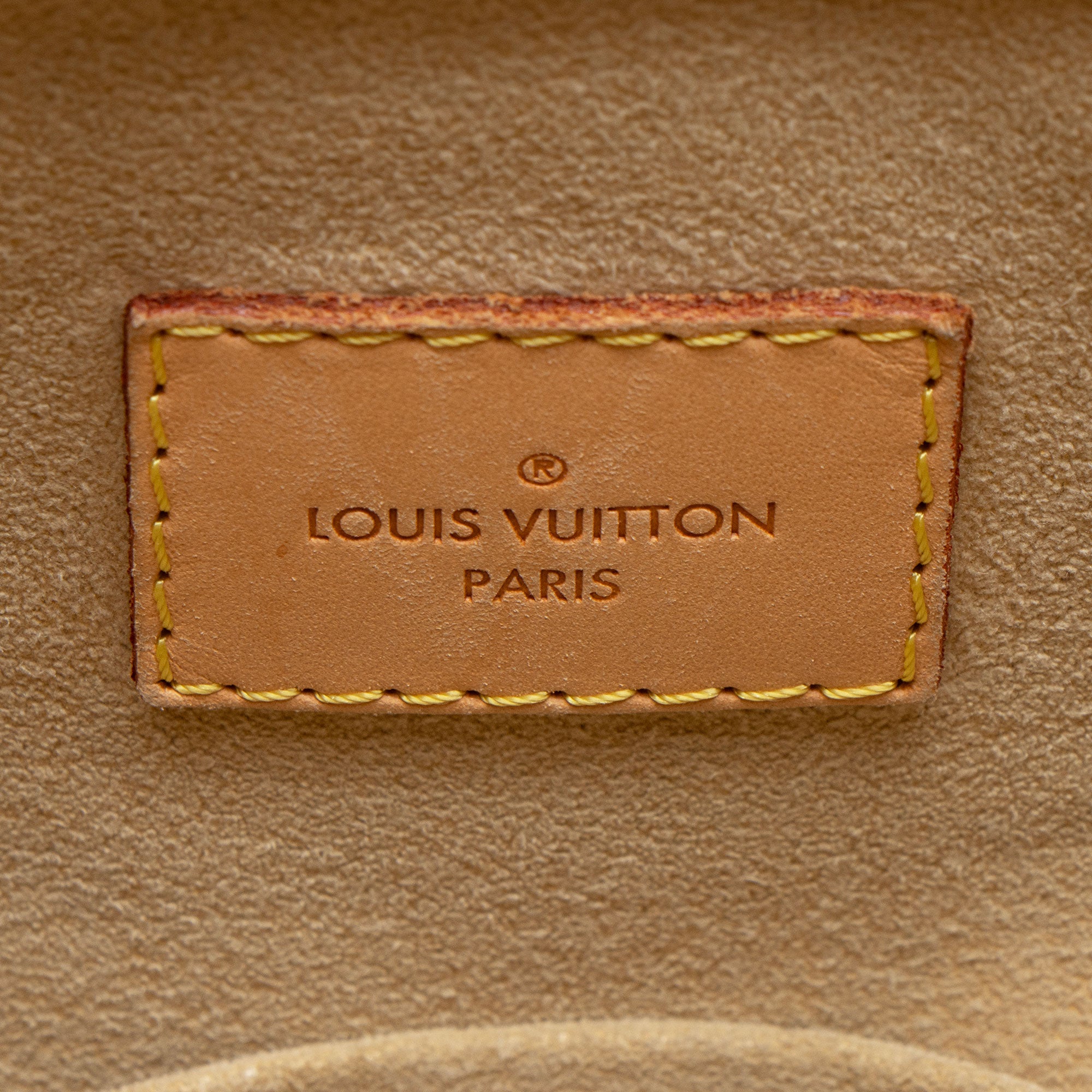 Louis Vuitton Damier Azur Artsy MM Shoulder Bag