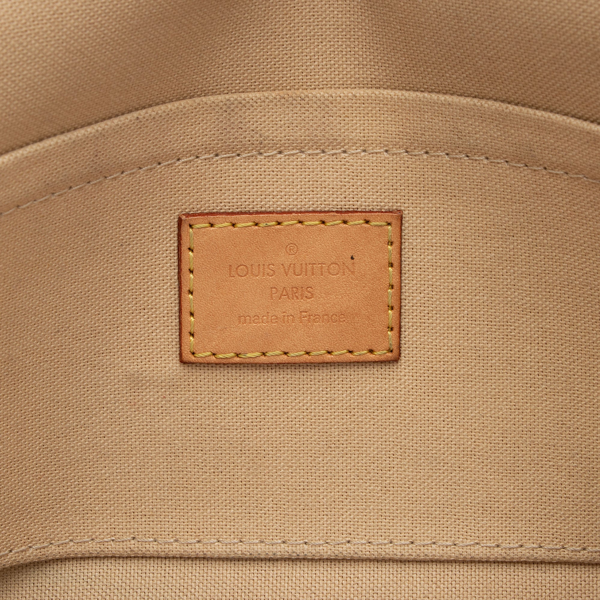 Louis Vuitton Damier Azur Favorite MM Shoulder Bag (SHF-juX6f7)