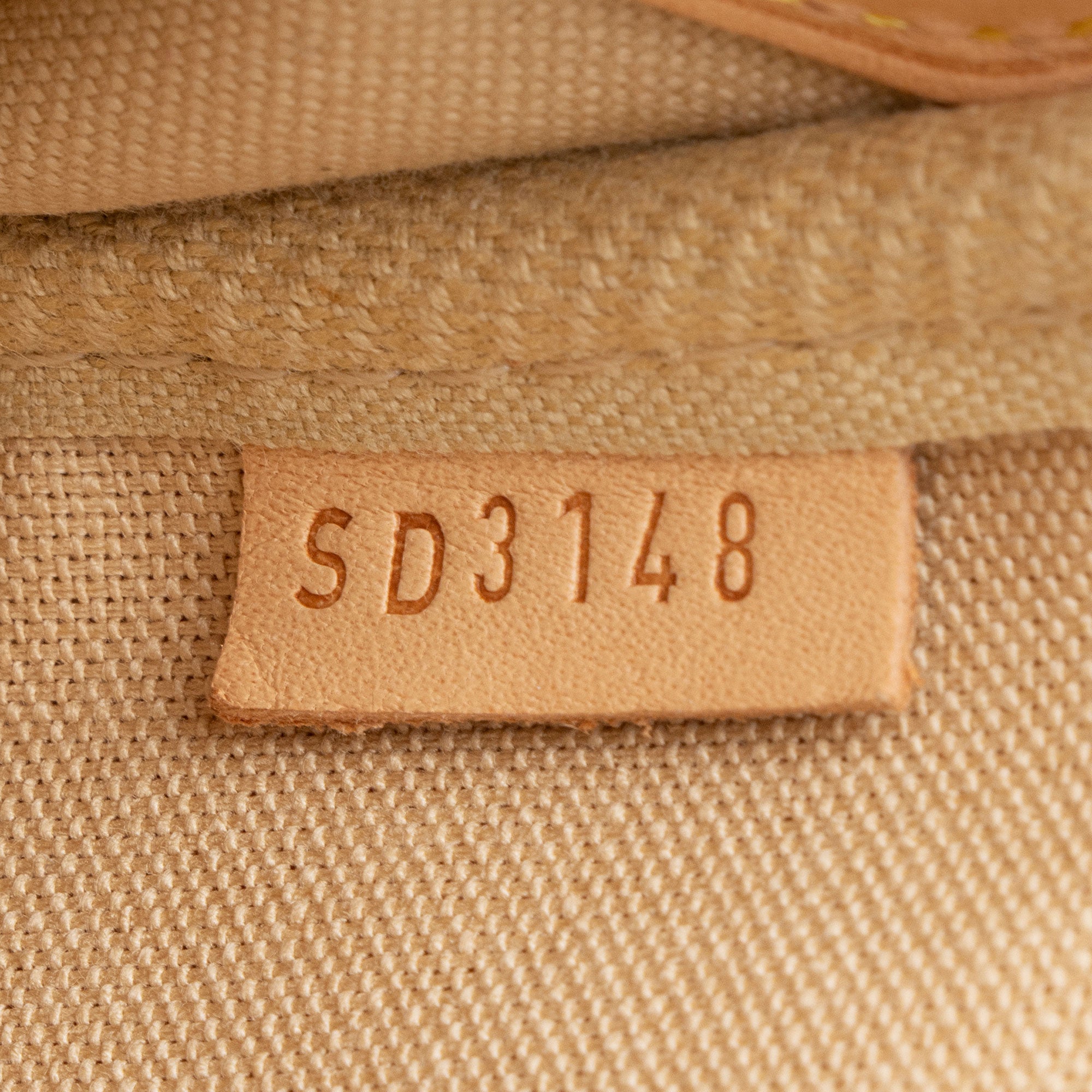 Louis Vuitton Damier Azur Favorite MM Shoulder Bag