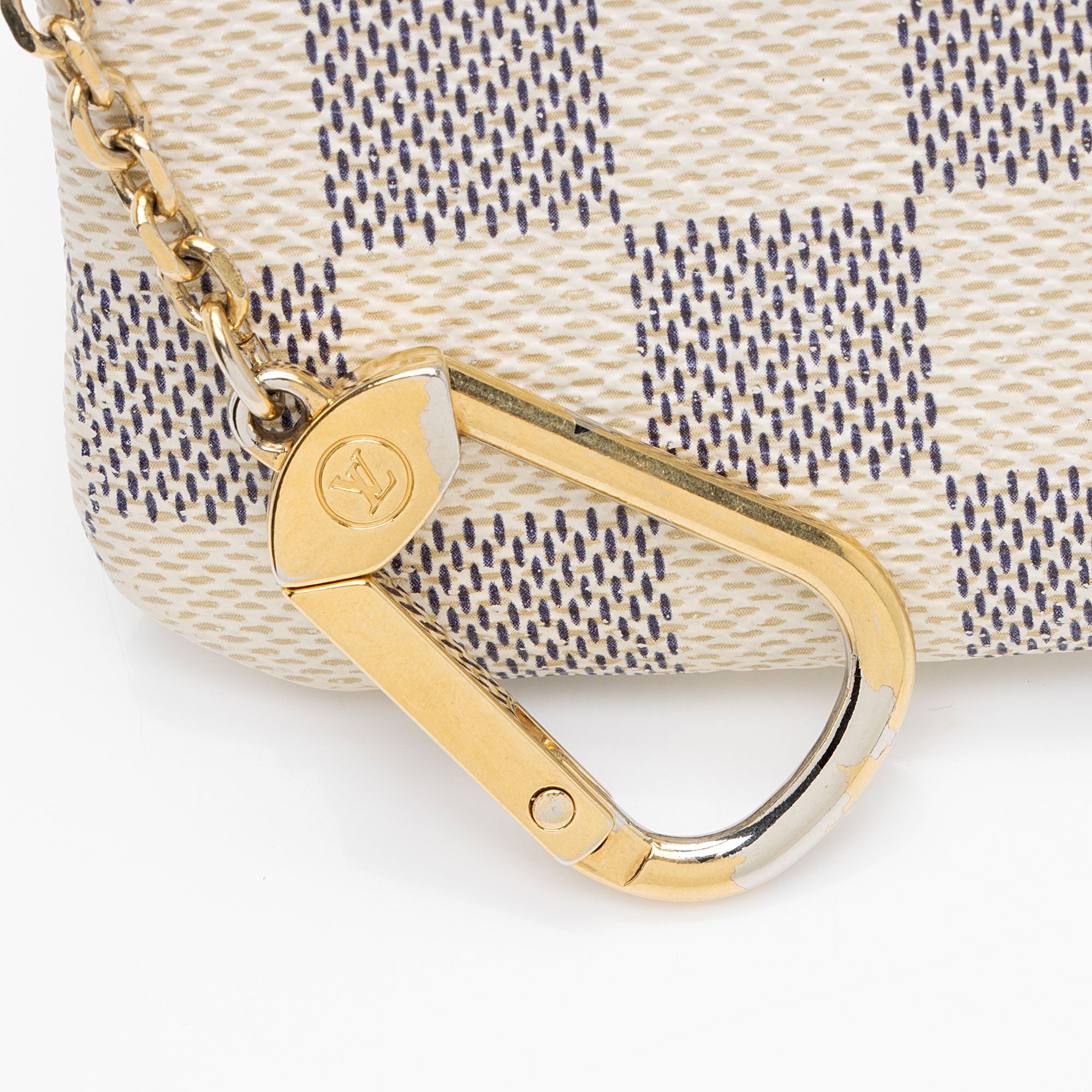 Louis Vuitton Damier Azur Key Pouch (SHF-cdVVcJ)