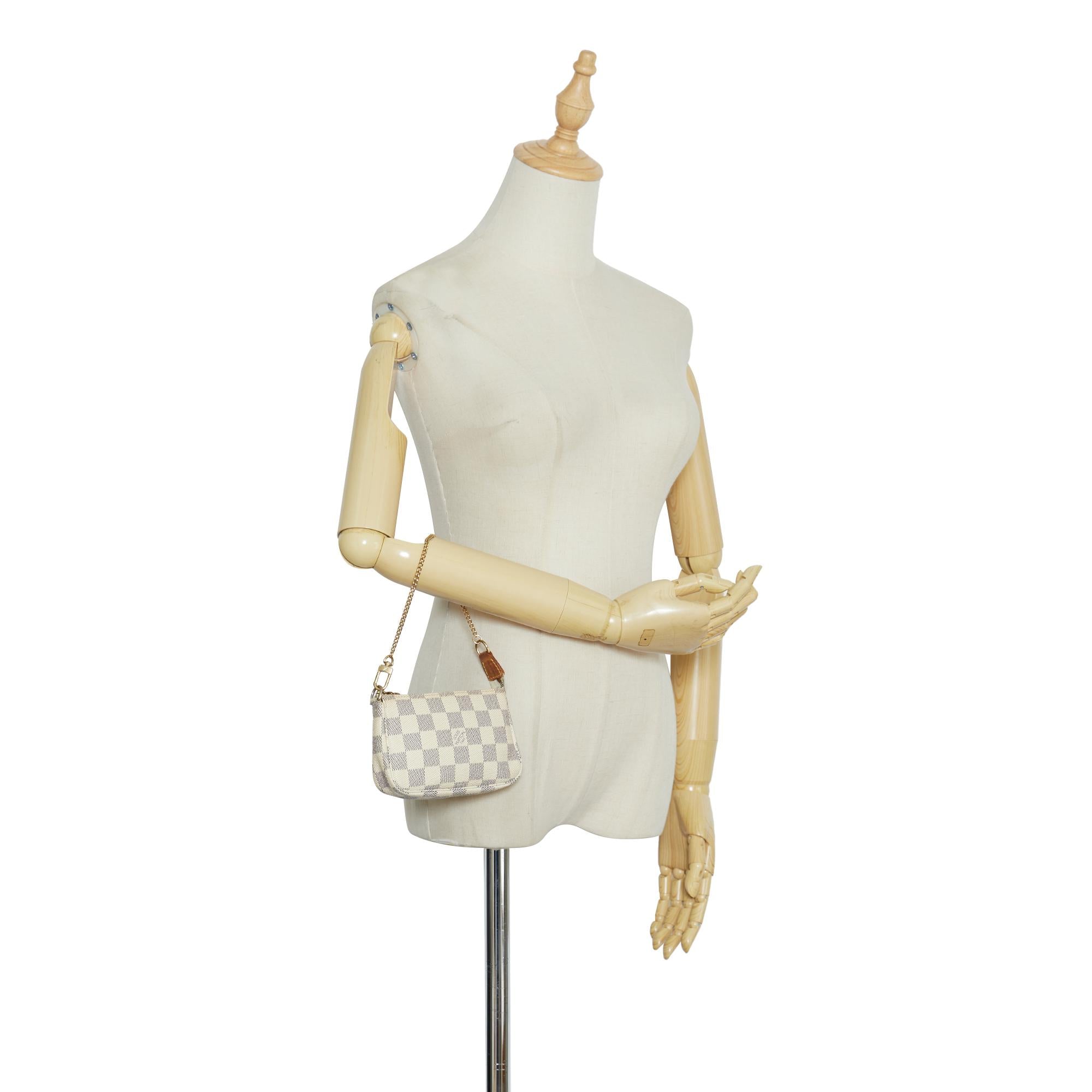 Louis Vuitton Damier Azur Mini Pochette Accessoire (SHG-ZmQb6e)