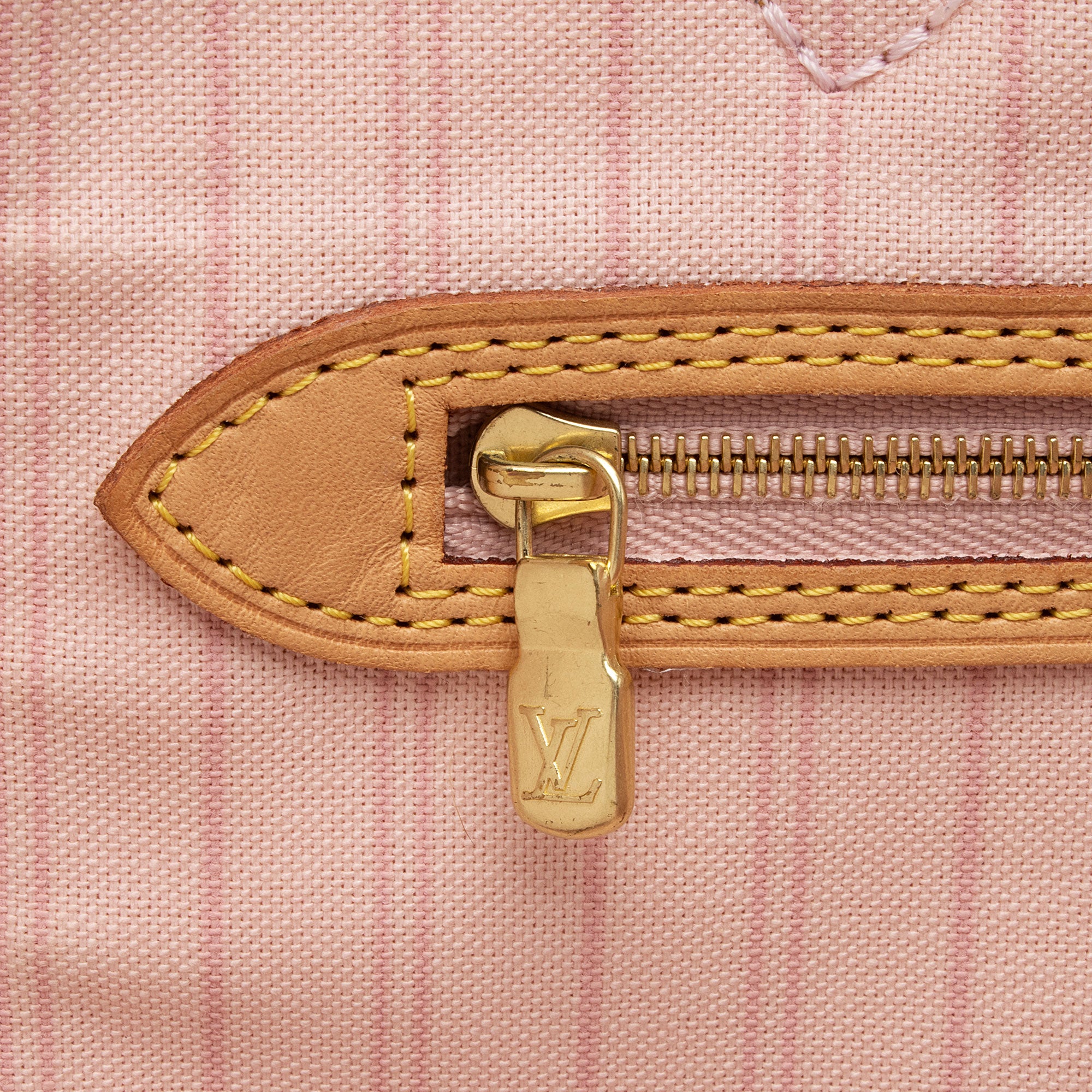 Louis Vuitton Damier Azur Neverfull GM Tote (SHF-OgMTmg)