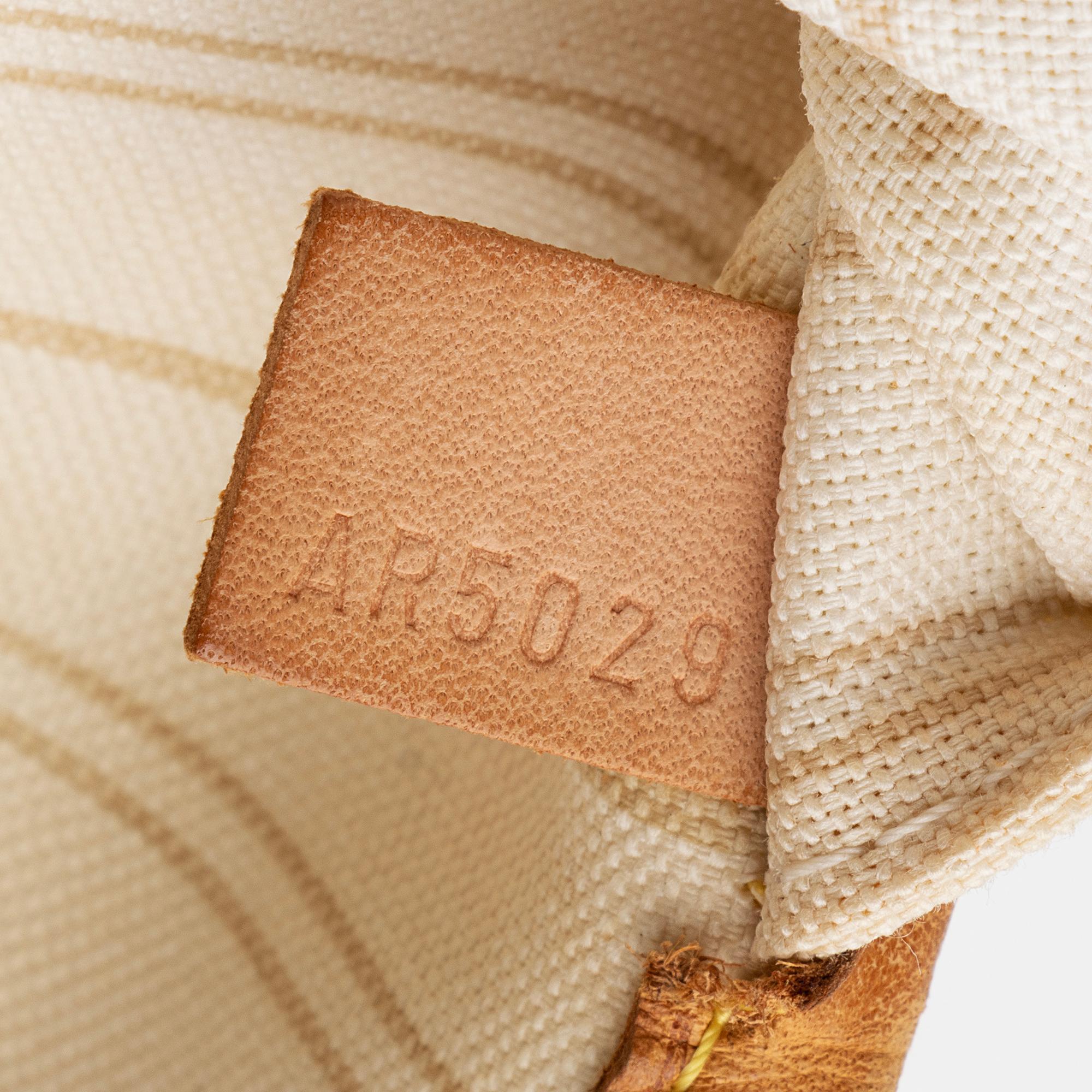 Louis Vuitton Damier Azur Neverfull MM Tote (SHF-bsFsnX)