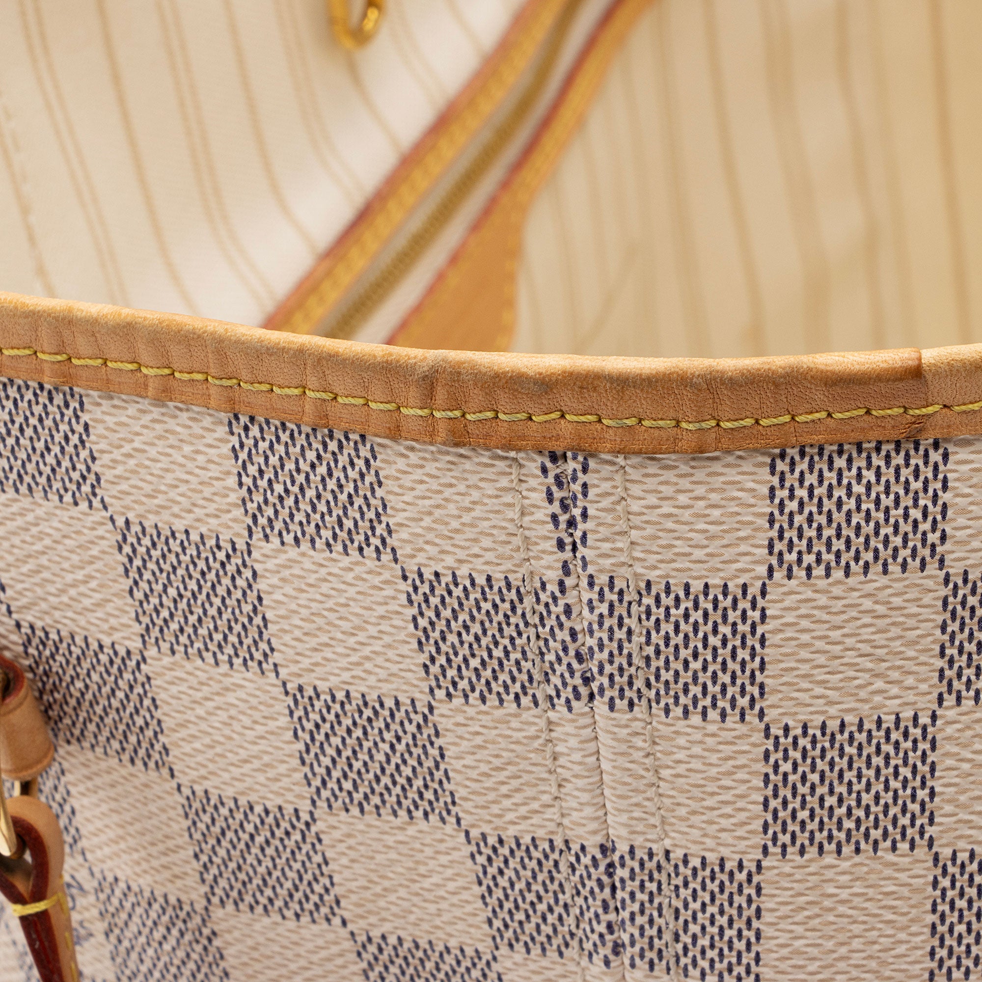 Louis Vuitton Damier Azur Neverfull MM Tote (SHF-uaROfL)
