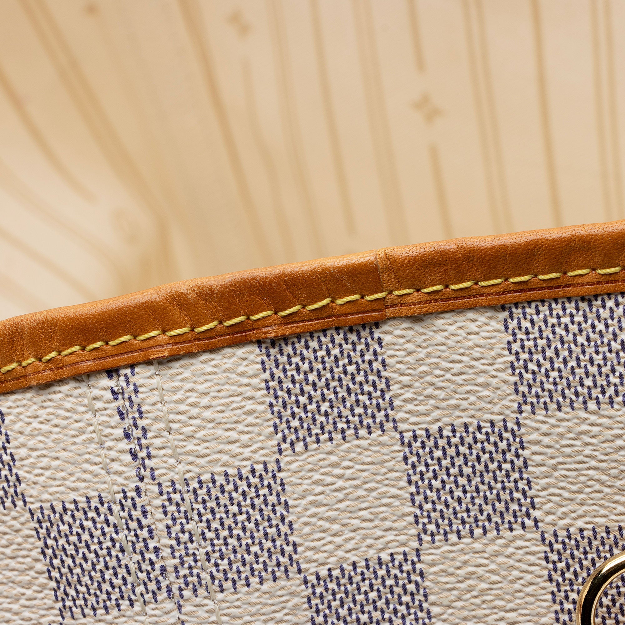 Louis Vuitton Damier Azur Neverfull MM Tote (SHF-sLwz5U)