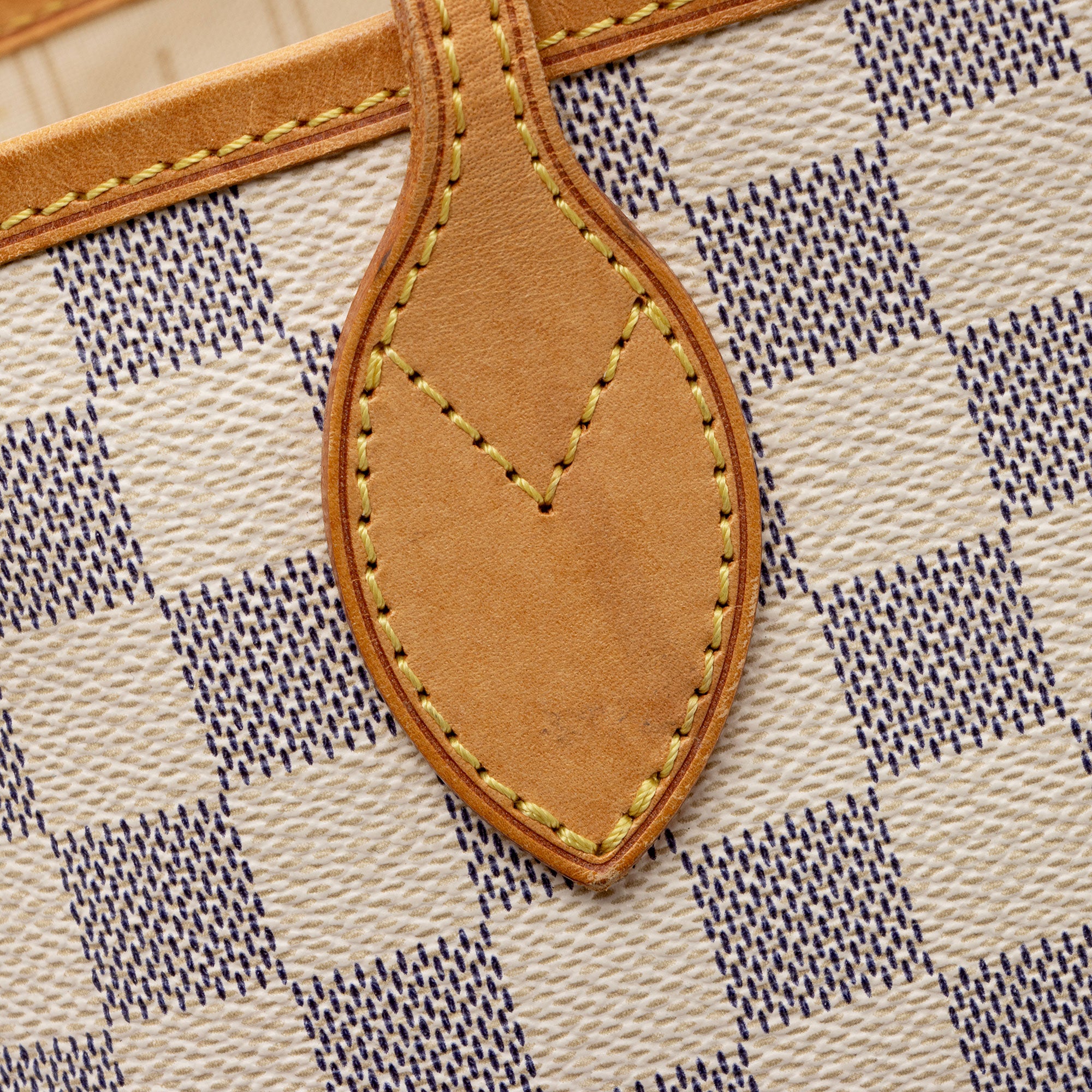 Louis Vuitton Damier Azur Neverfull PM Tote (SHF-DxgmLJ)