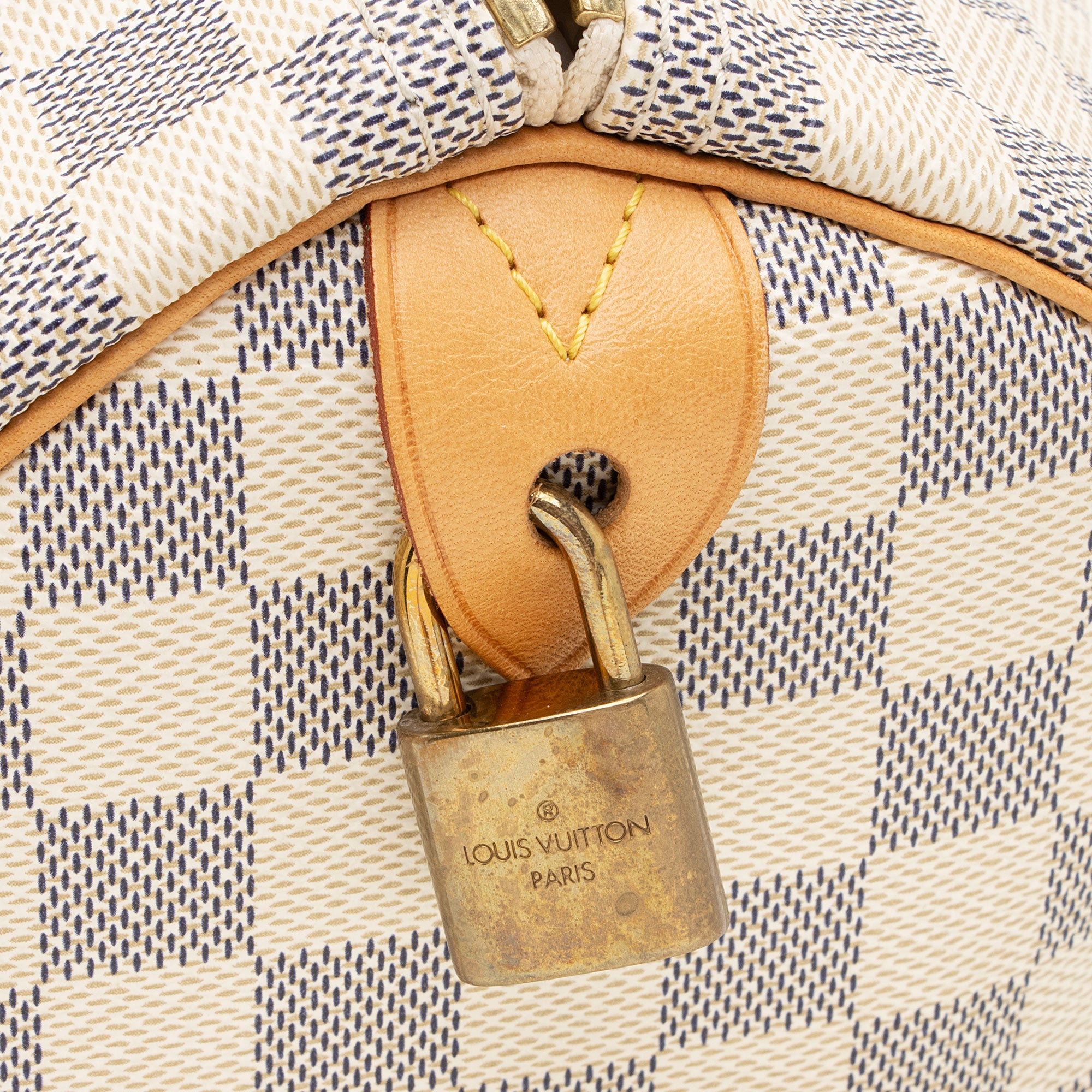 Louis Vuitton Damier Azur Speedy 30 Satchel (SHF-EEbbxa)