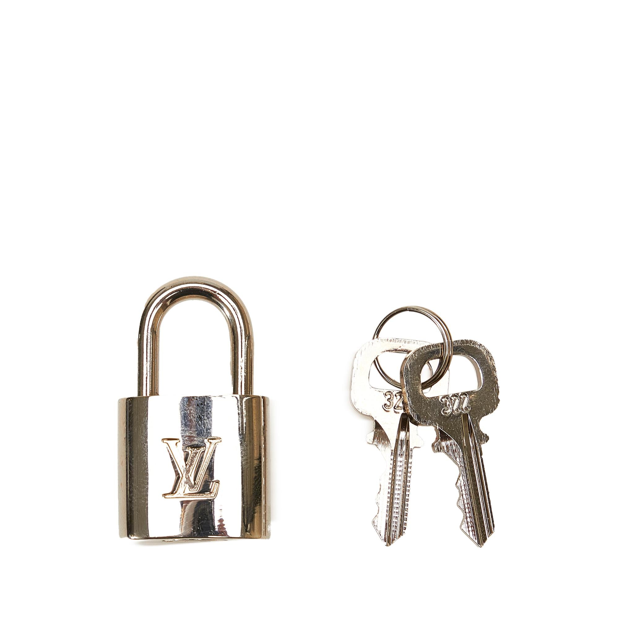 Louis Vuitton Damier Cobalt Greenwich Messenger (SHG-EhAV5O)