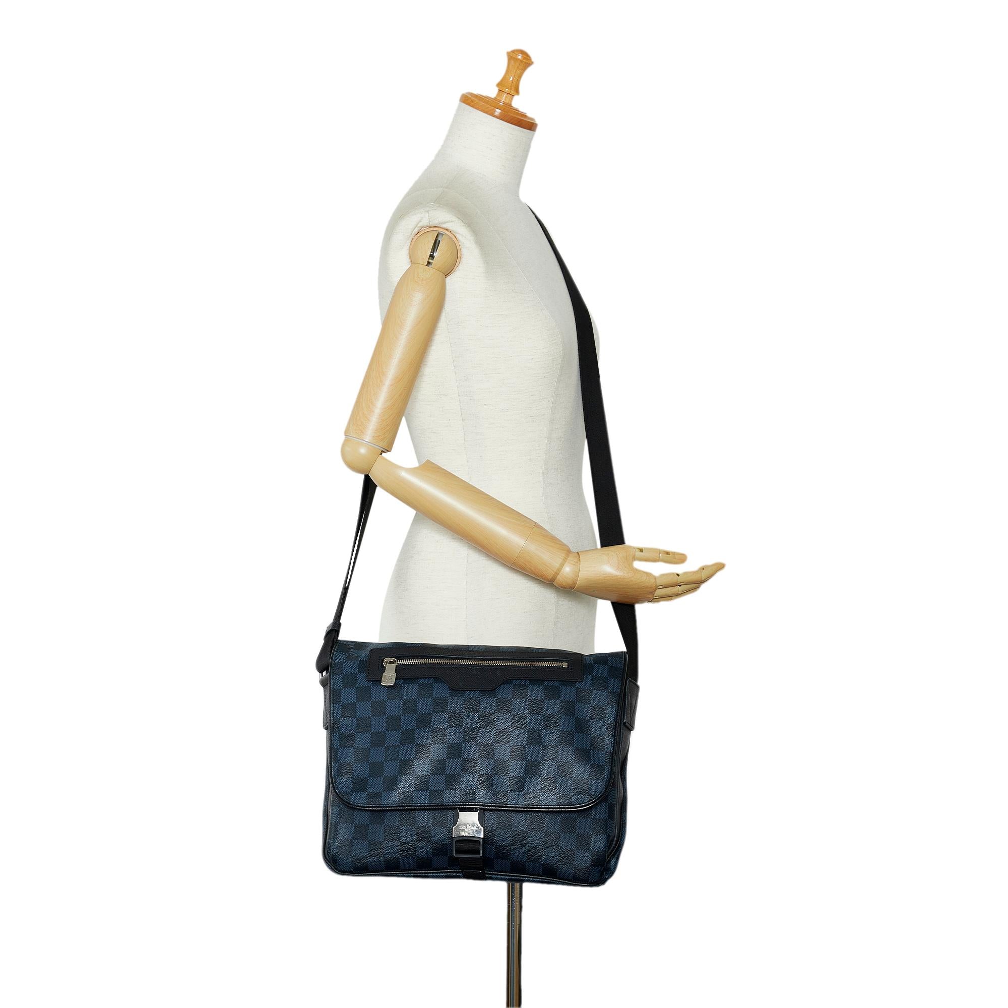 Louis Vuitton Damier Cobalt Matchpoint Messenger (SHG-r6Zfrr)