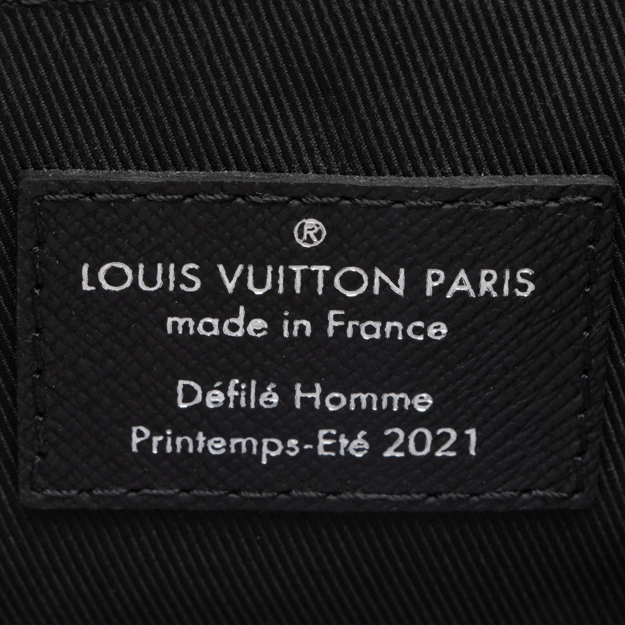 Louis Vuitton Limited Edition Damier Distorted Nano Steamer (SHF-JLVigE)