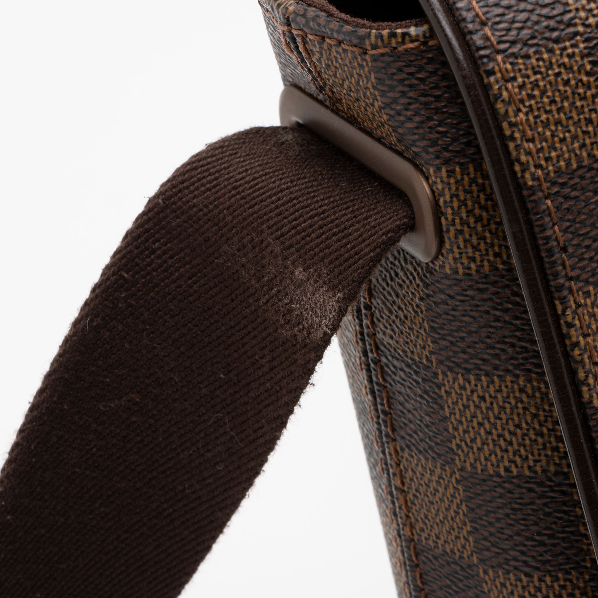 Louis Vuitton Damier Ebene Brooklyn MM Messenger Bag (SHF-5u5N4T)