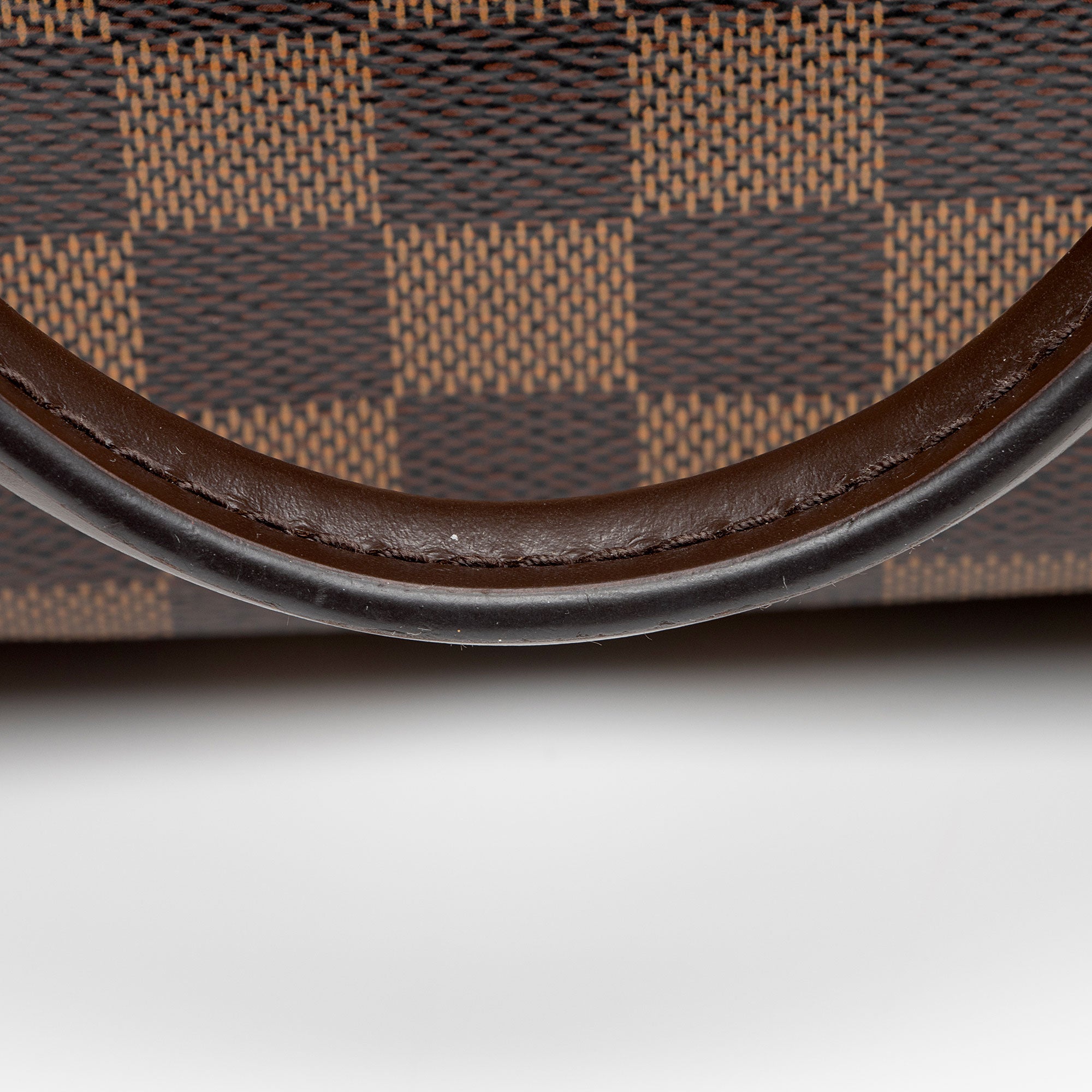 Louis Vuitton Damier Ebene Caissa PM Tote (SHF-Xs0T8U)