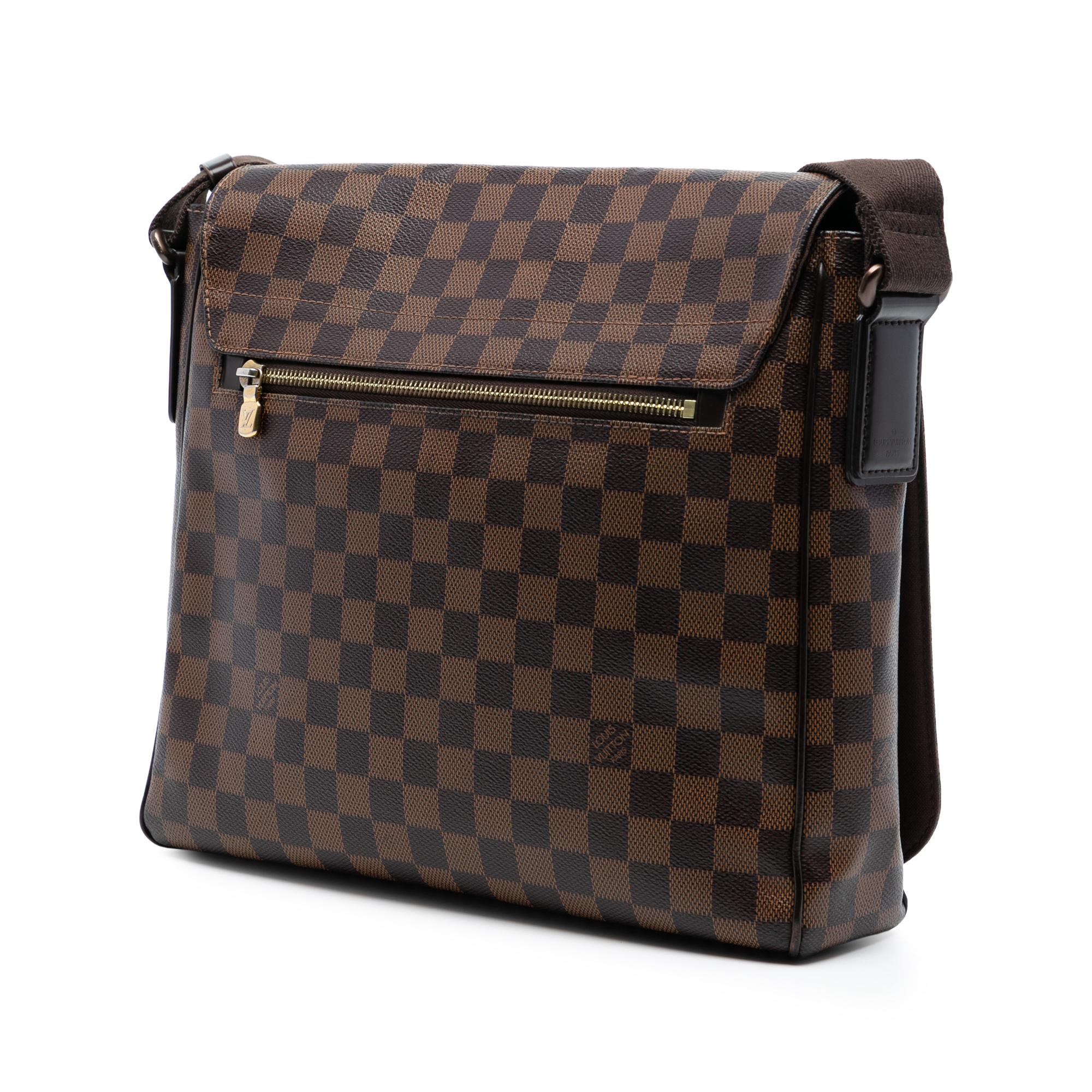 Louis Vuitton Damier Ebene District MM